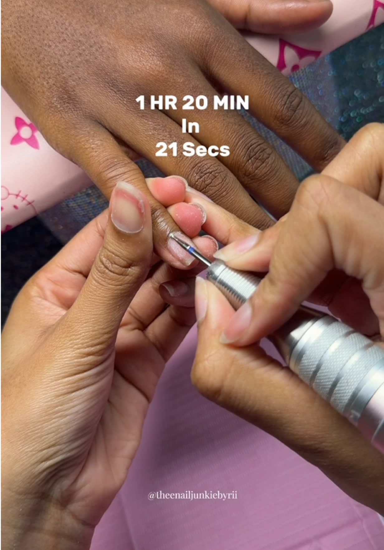 @Rihanna | KCMO Nail Artist