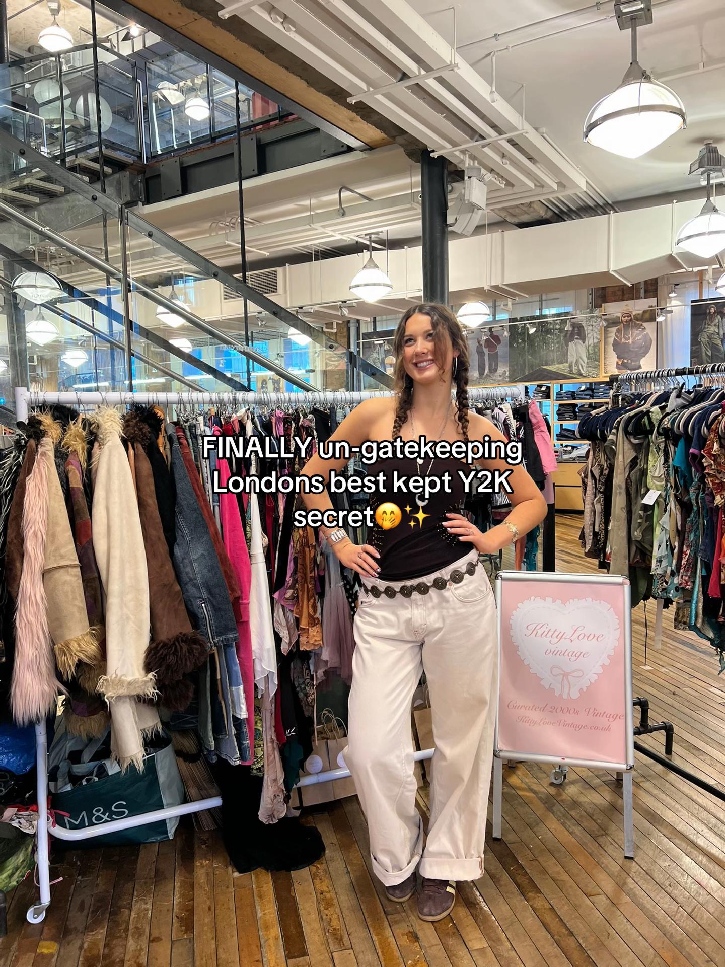 @KittyLoveVintage