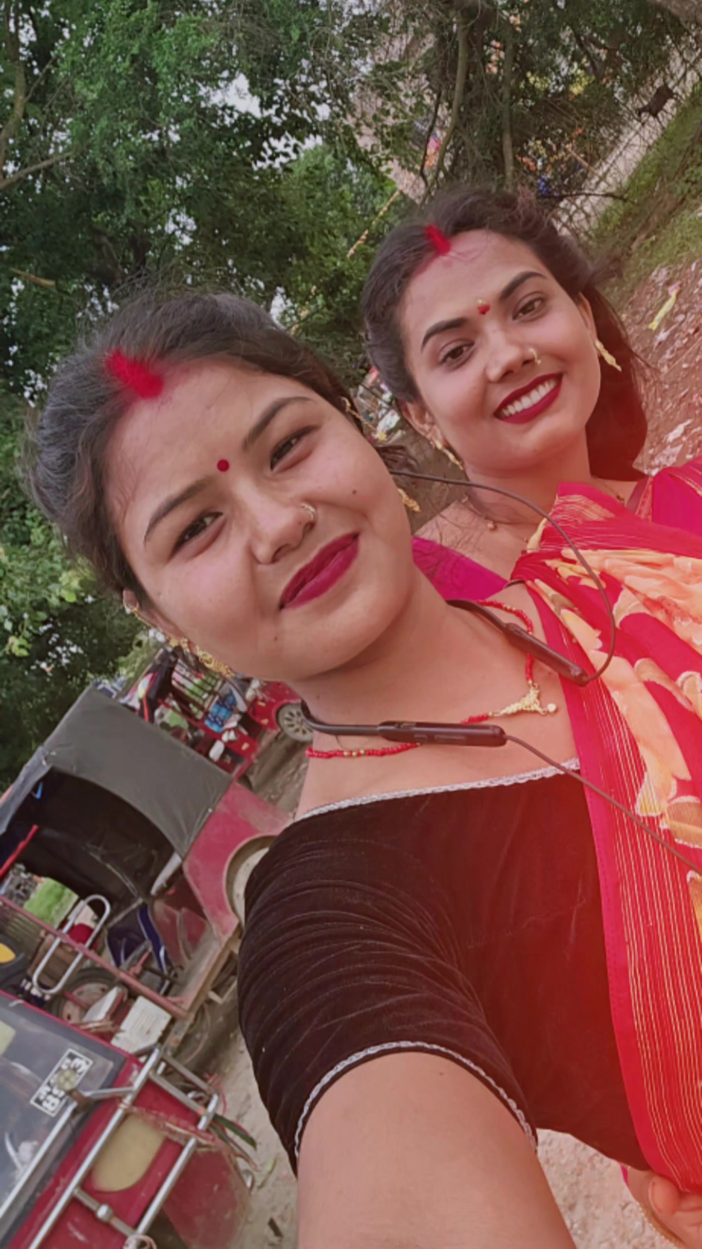 @lovely Anisha 44
