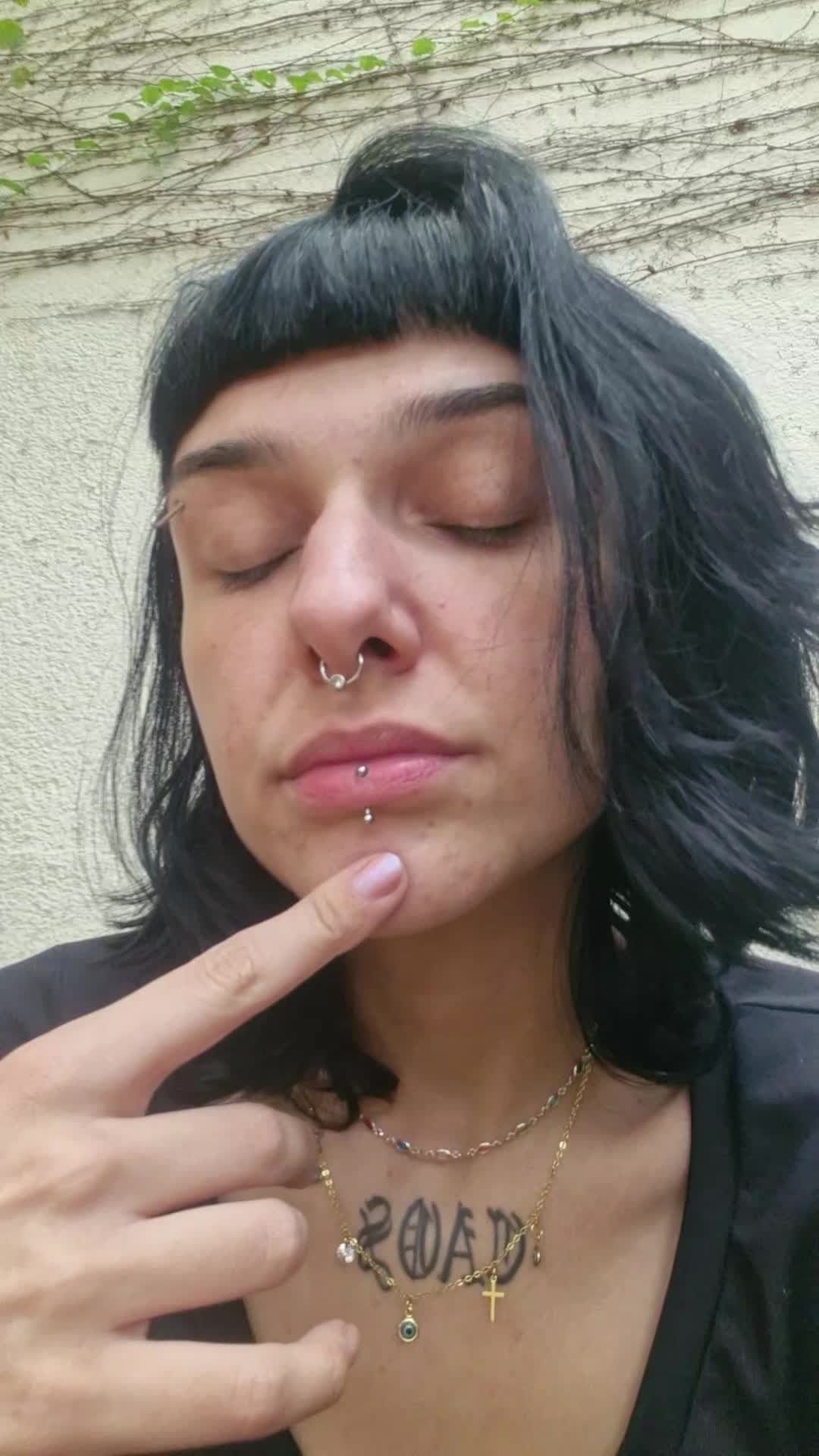 @vic