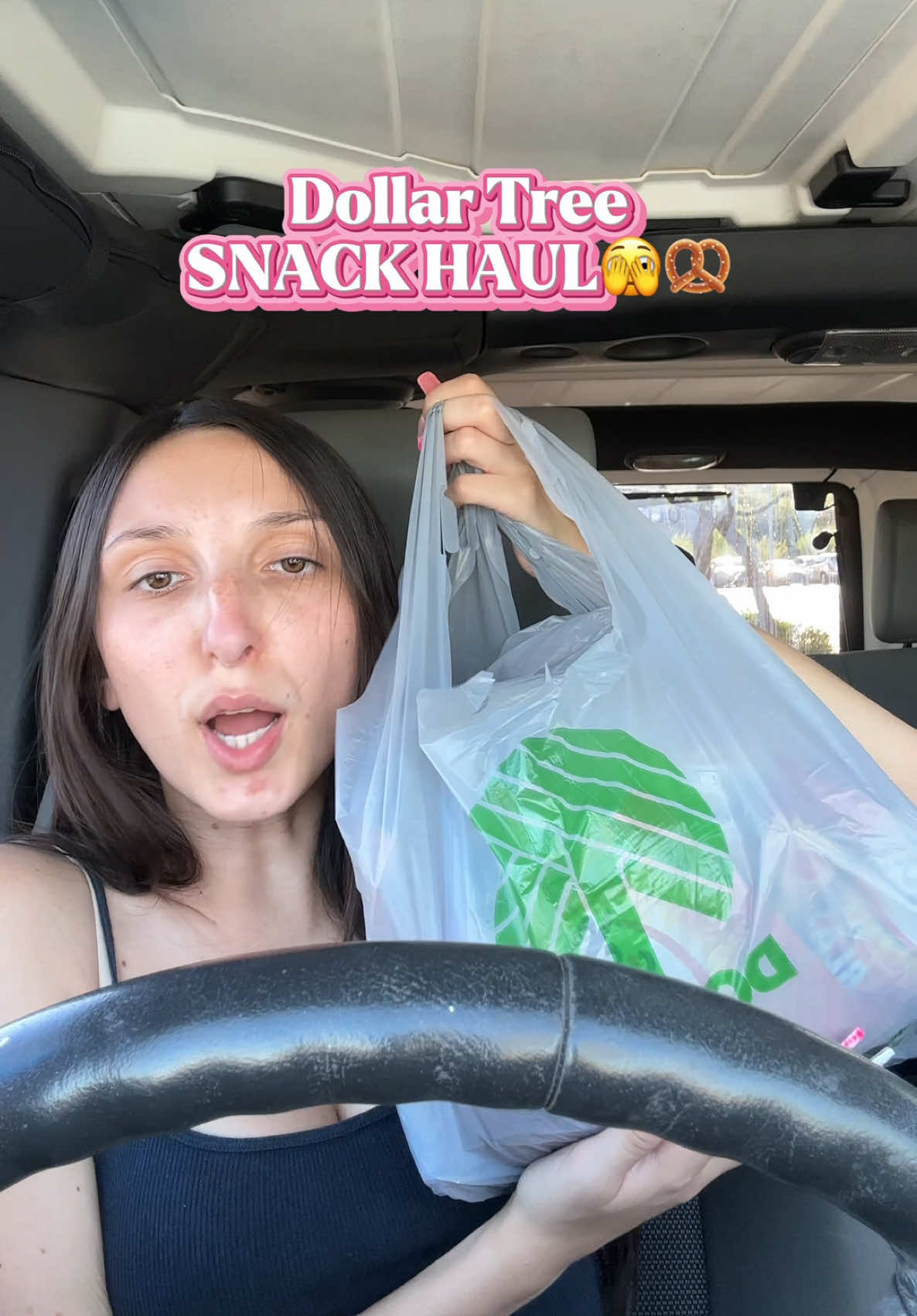 @ItsAlexisSimone