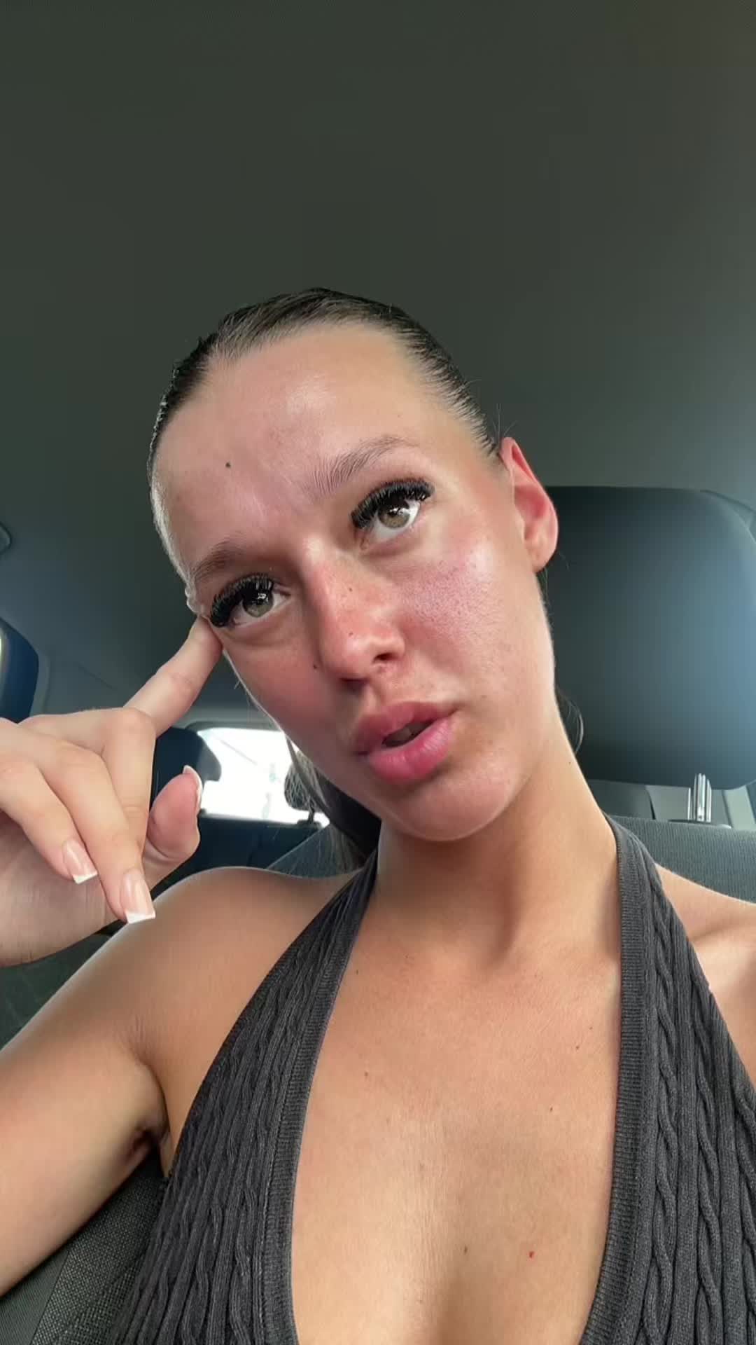 @Ella