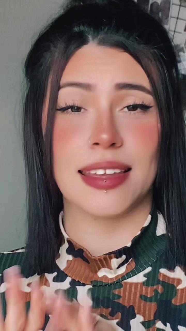 @B Á H