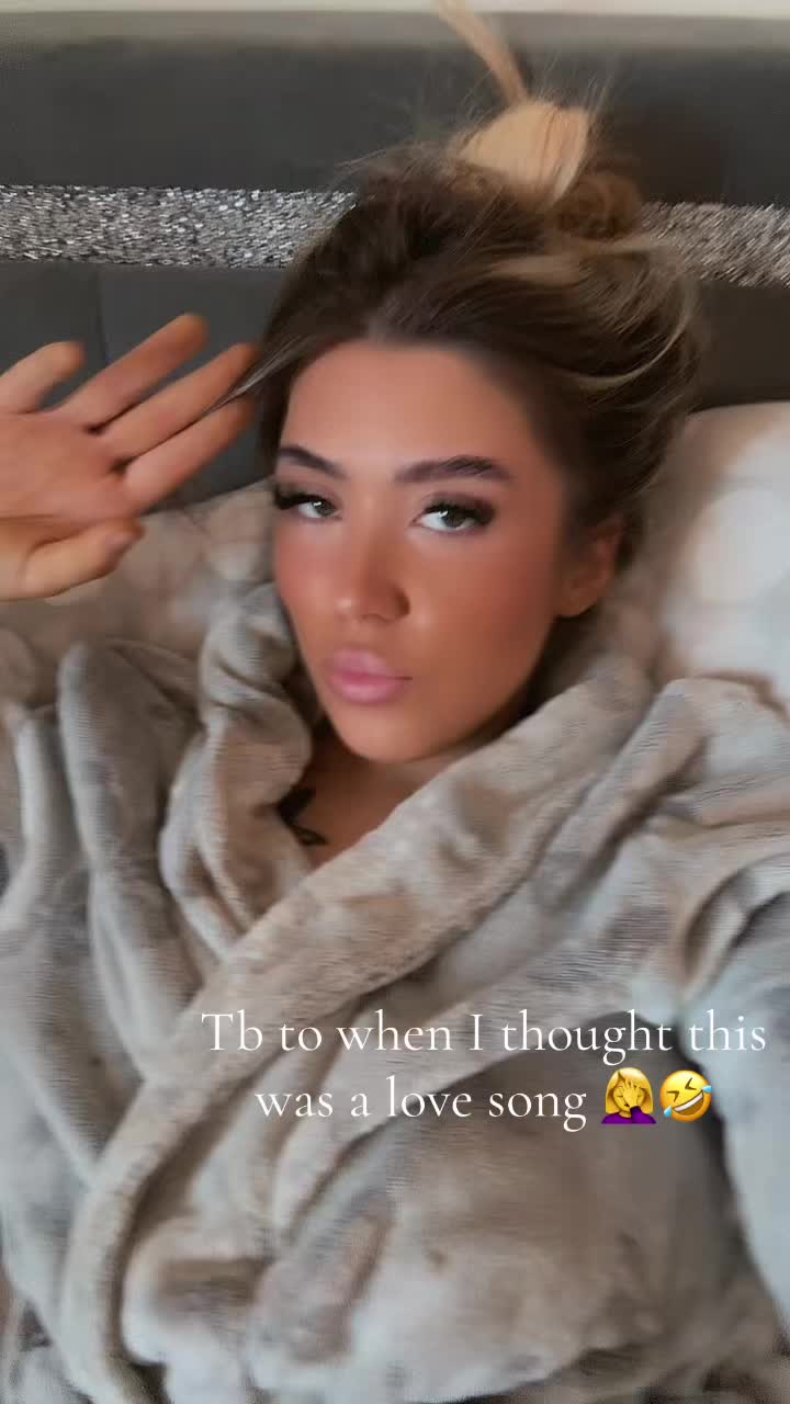 @𝓅𝒽ℴℯ𝒷ℯ 𝓇ℴ𝓈ℯ ♥️