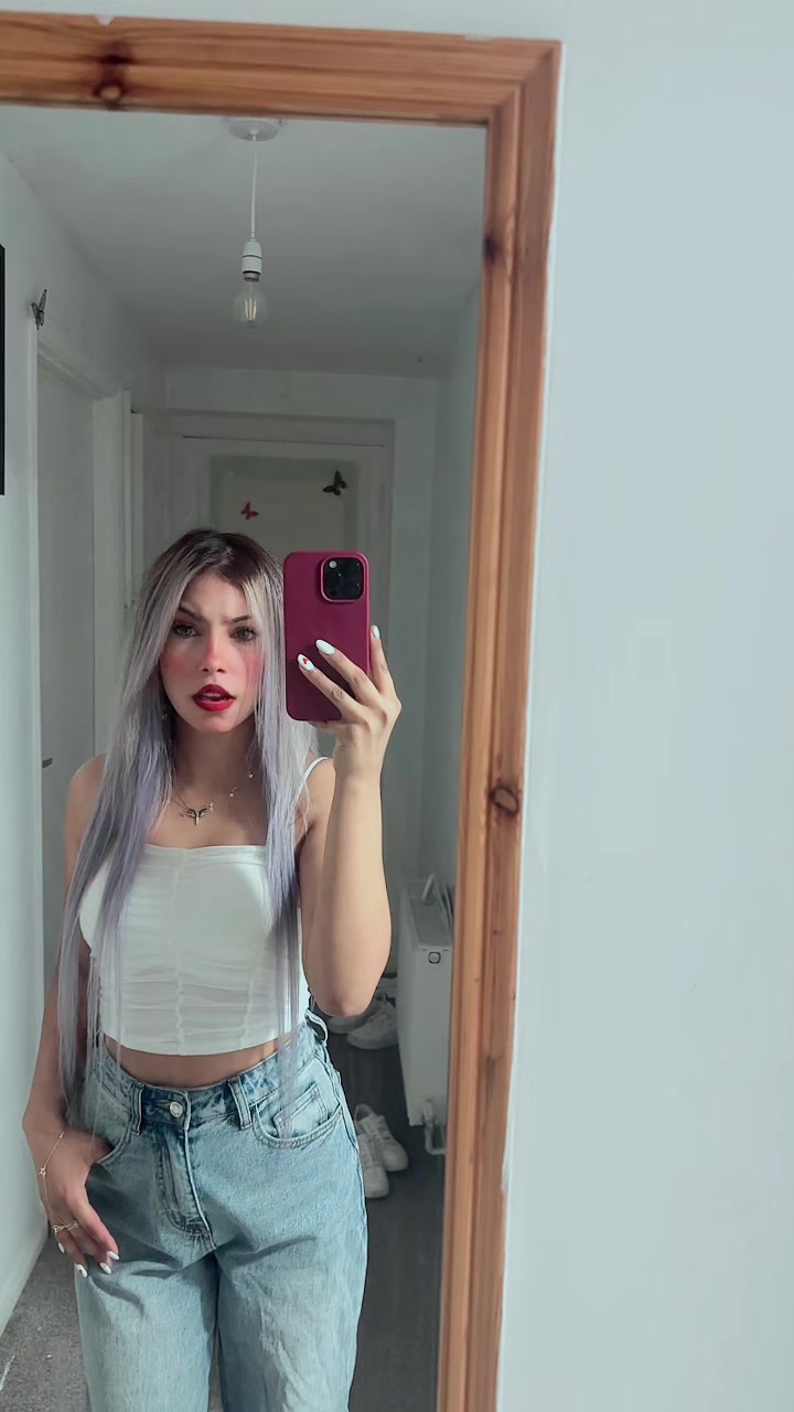 @Aylin🦋🇬🇧