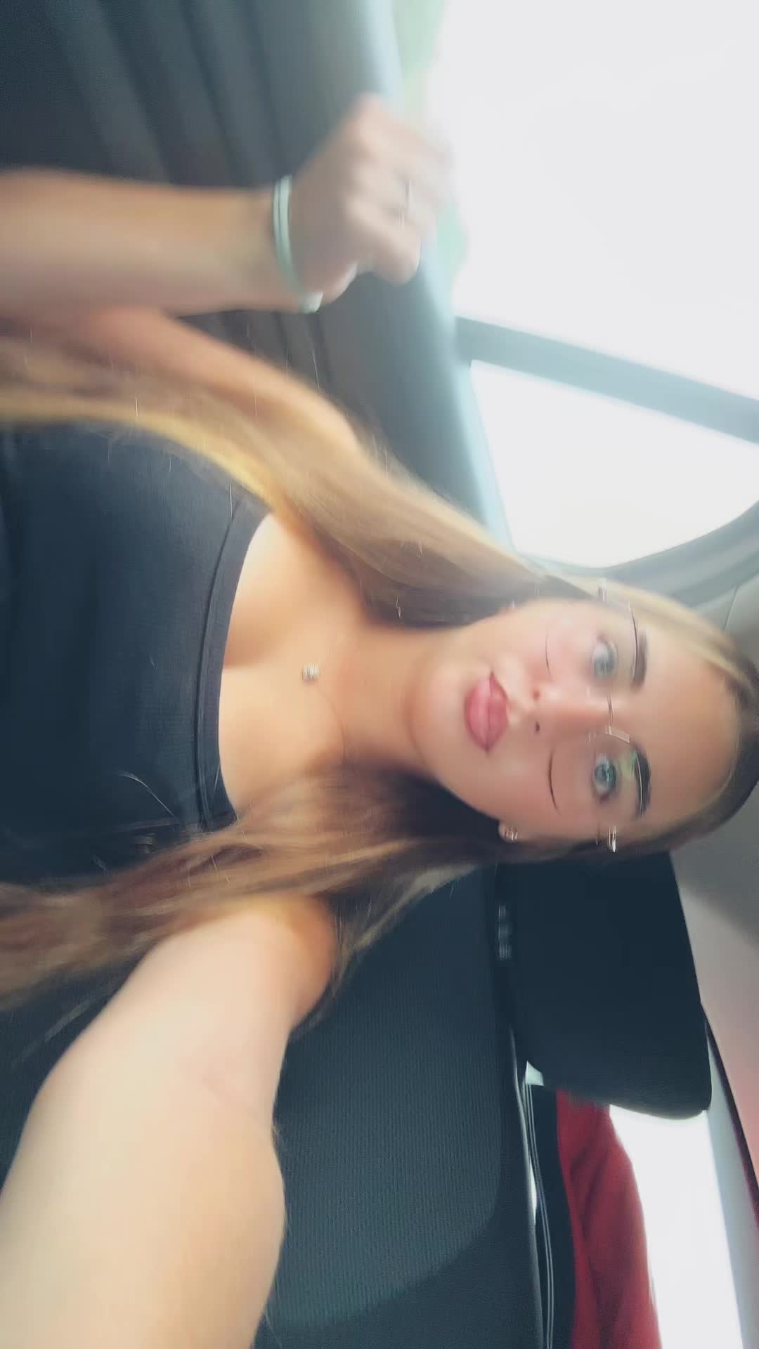@aurelieyliana