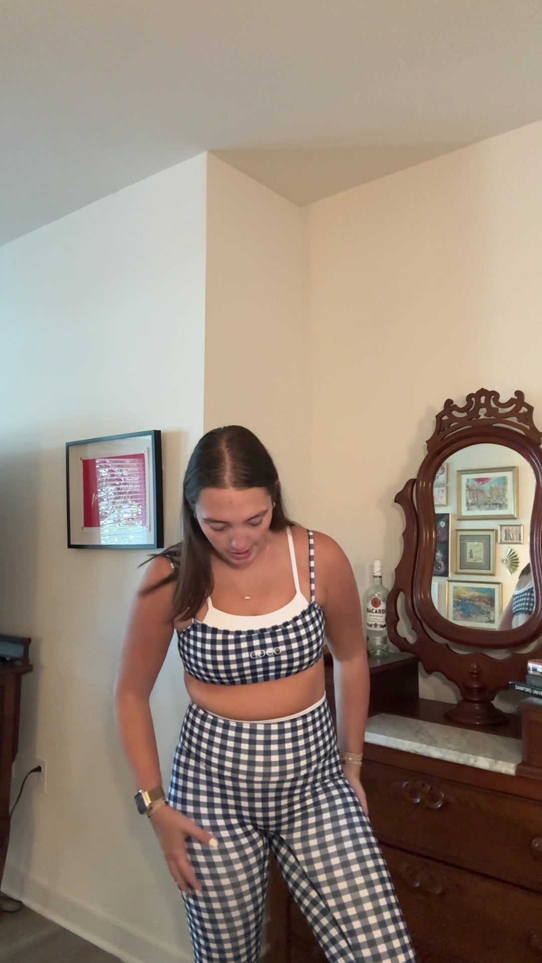 @bella!