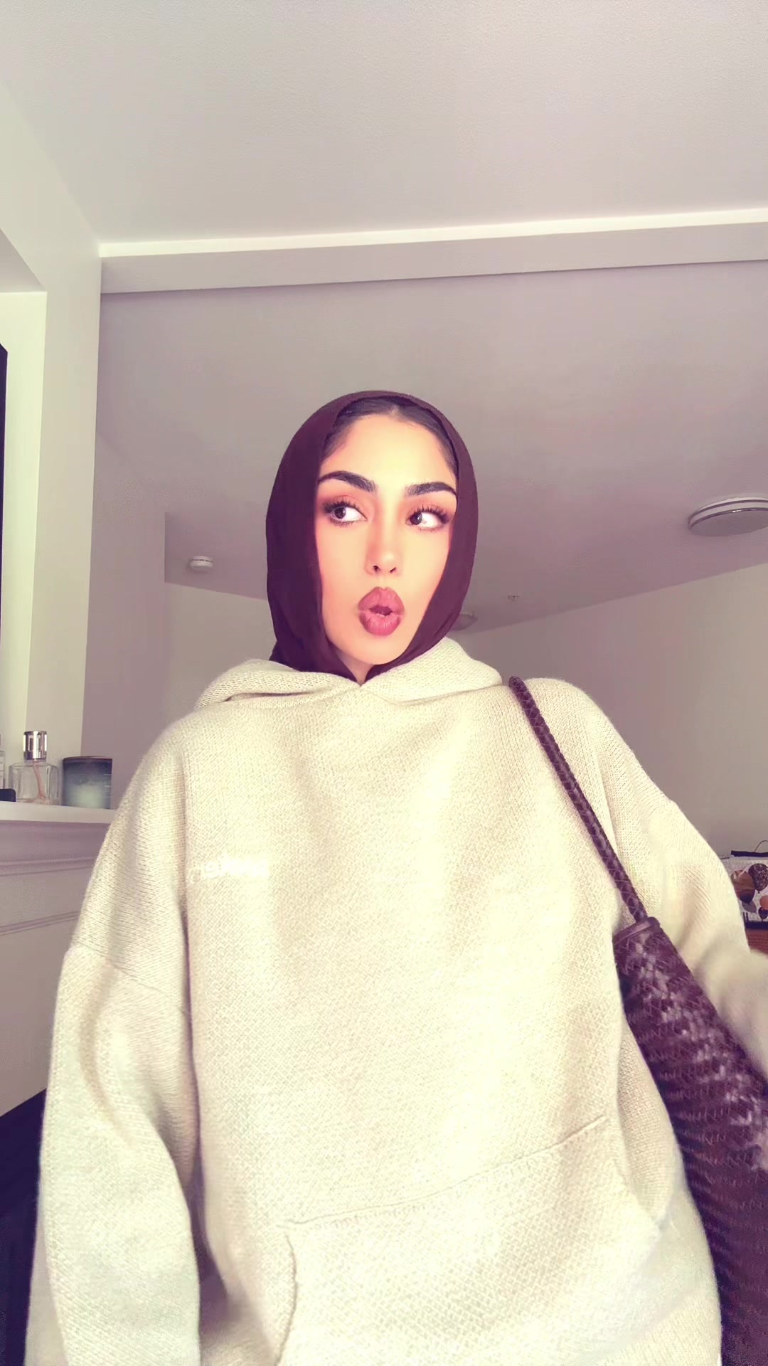 @saharayar