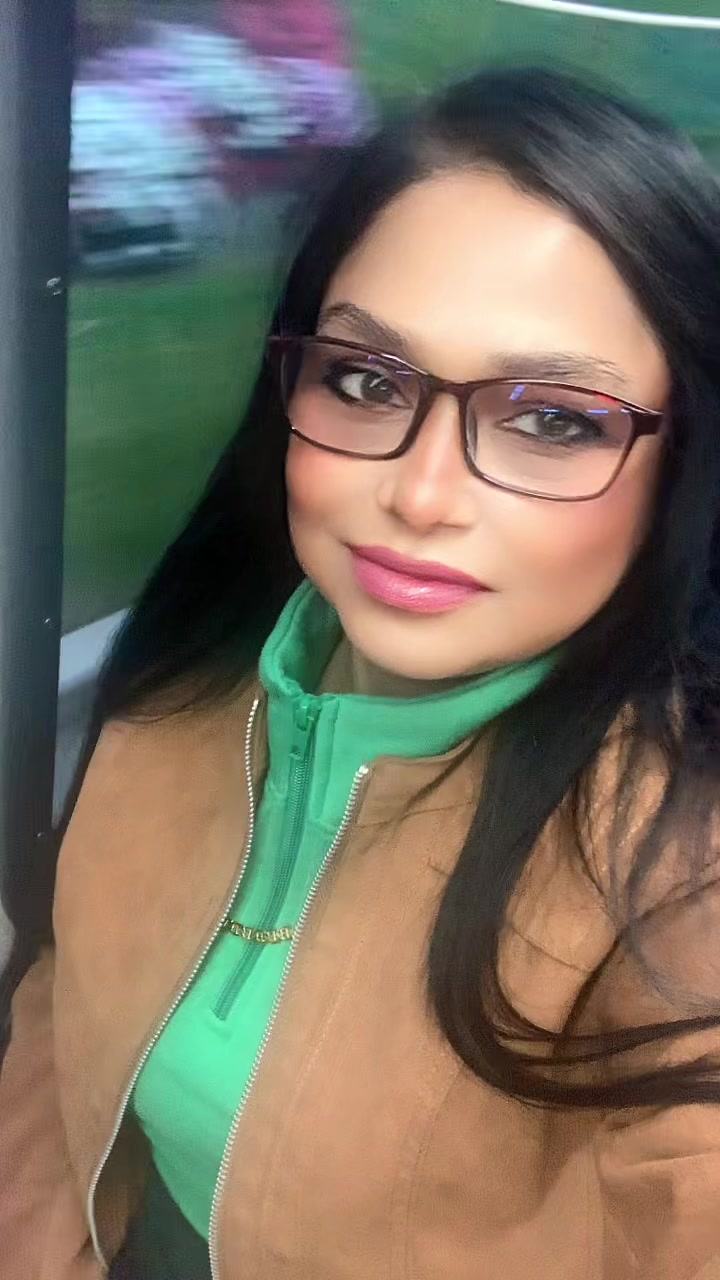 @Moni