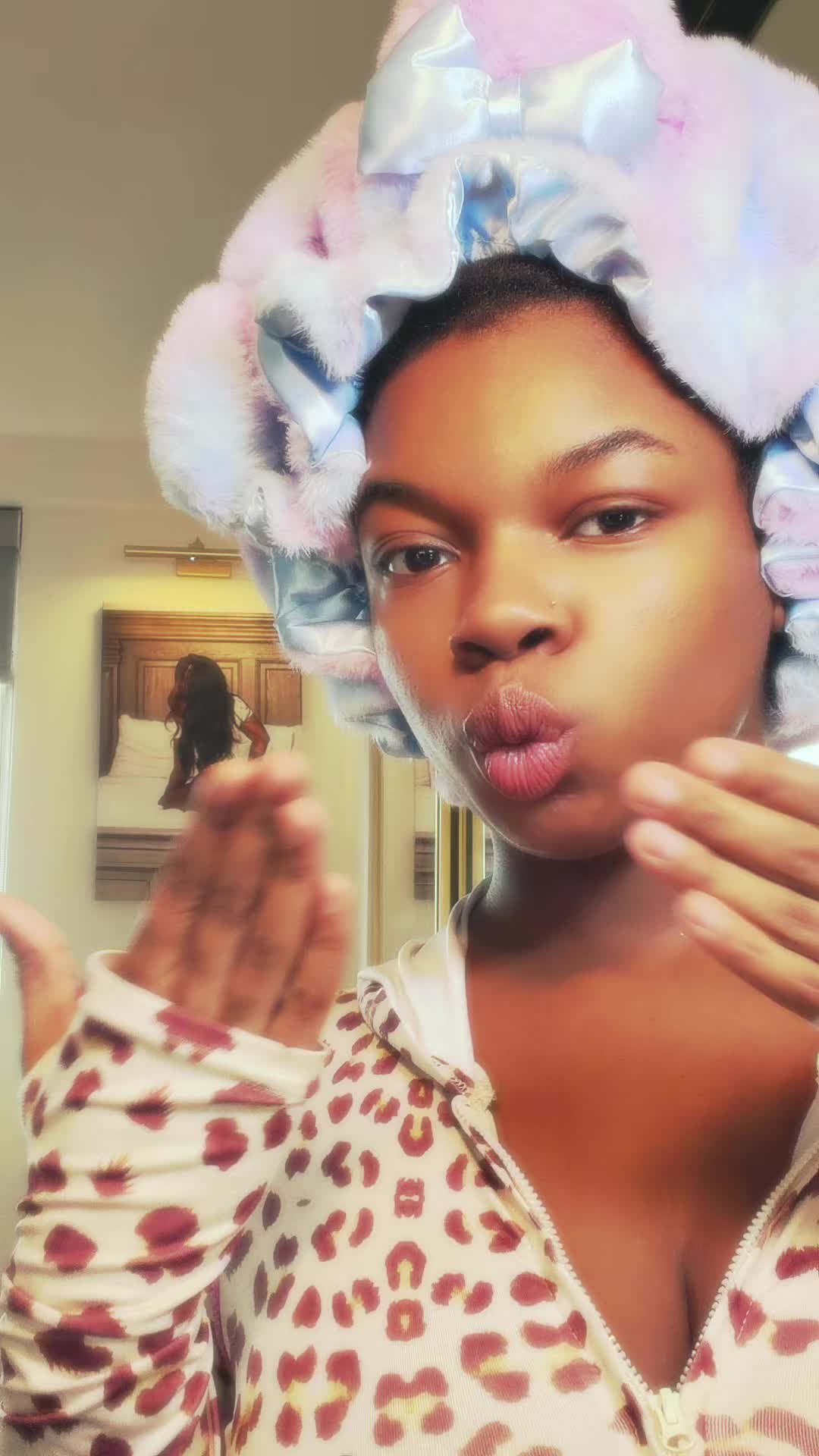 @theyadorejamelia