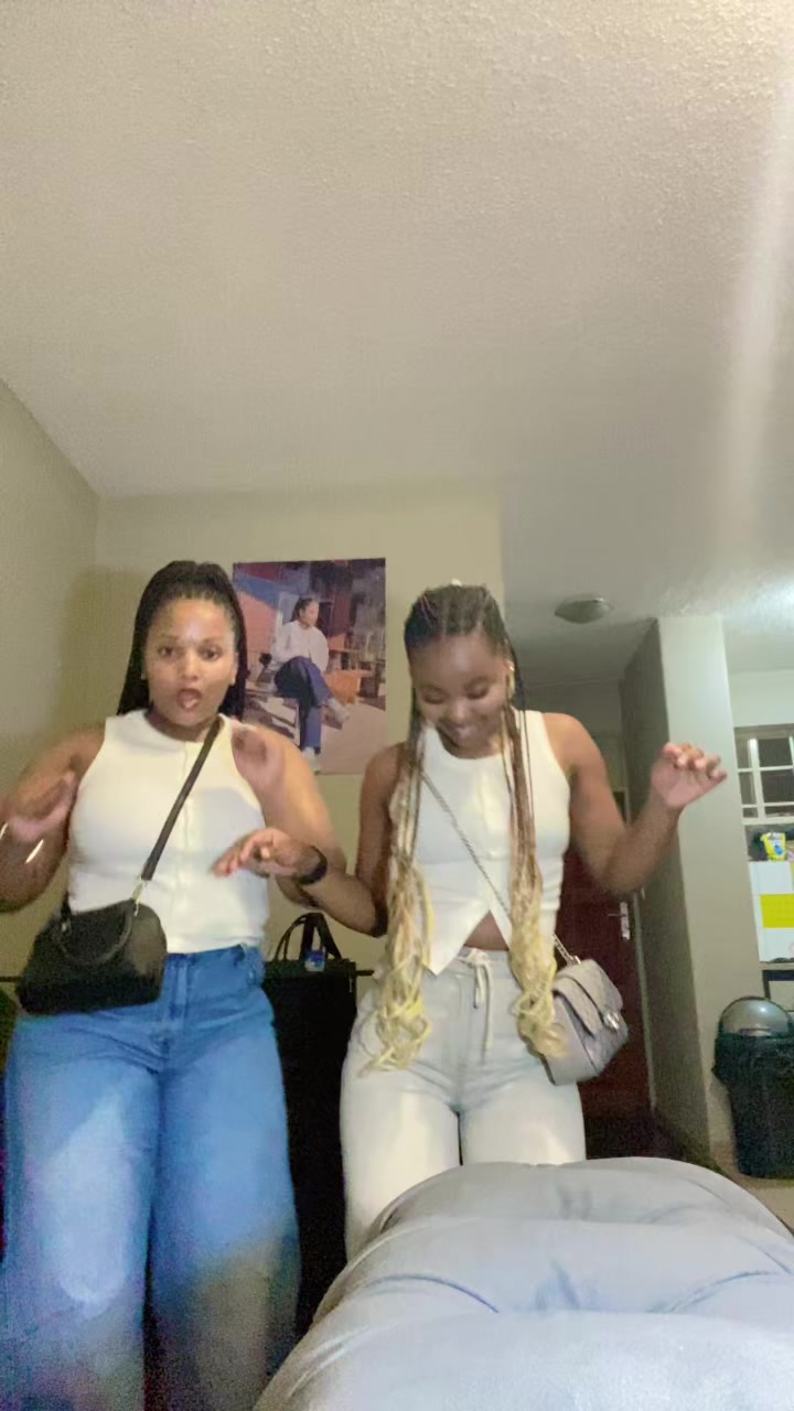 @Ntombizenkcubeko🌸