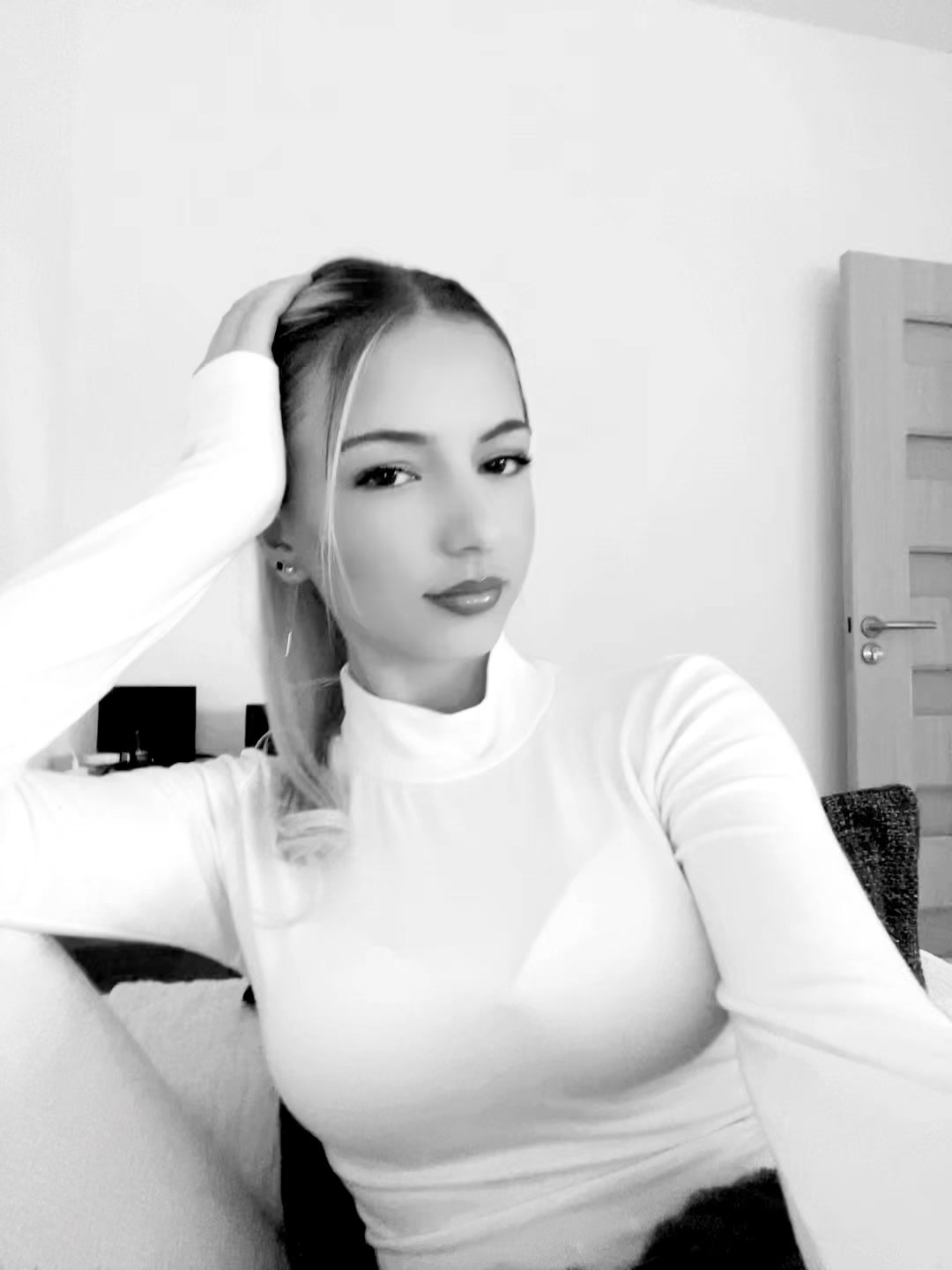 @𝐃𝐨𝐫𝐞𝐧𝐭𝐢𝐧𝐚 💕