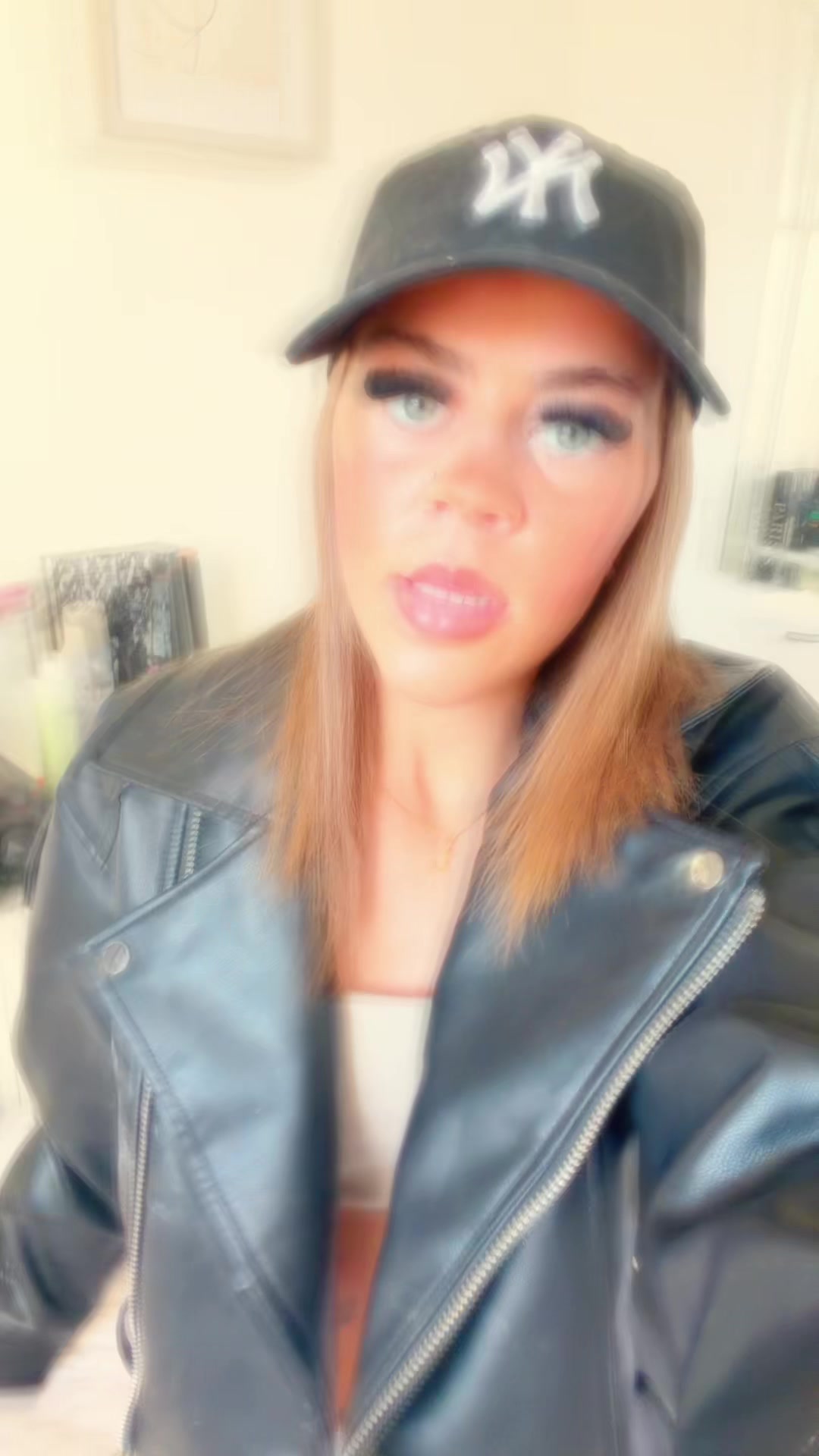@lilylamptey