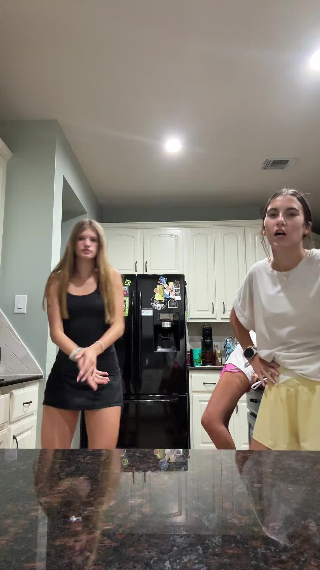@🙈