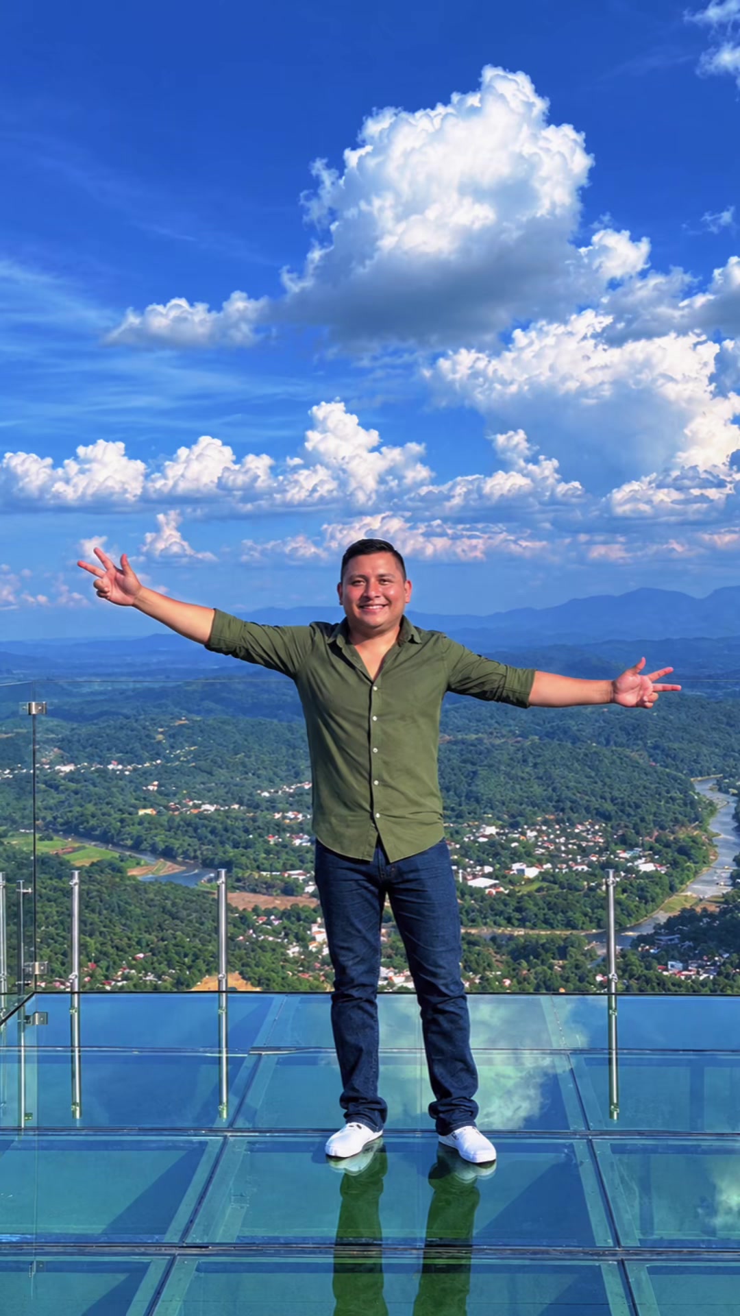 @Mtro. Jes&uacute;s Hern&aacute;ndez
