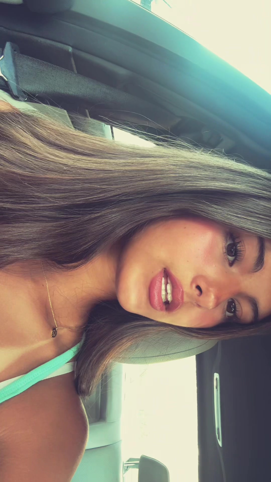 @Maybel