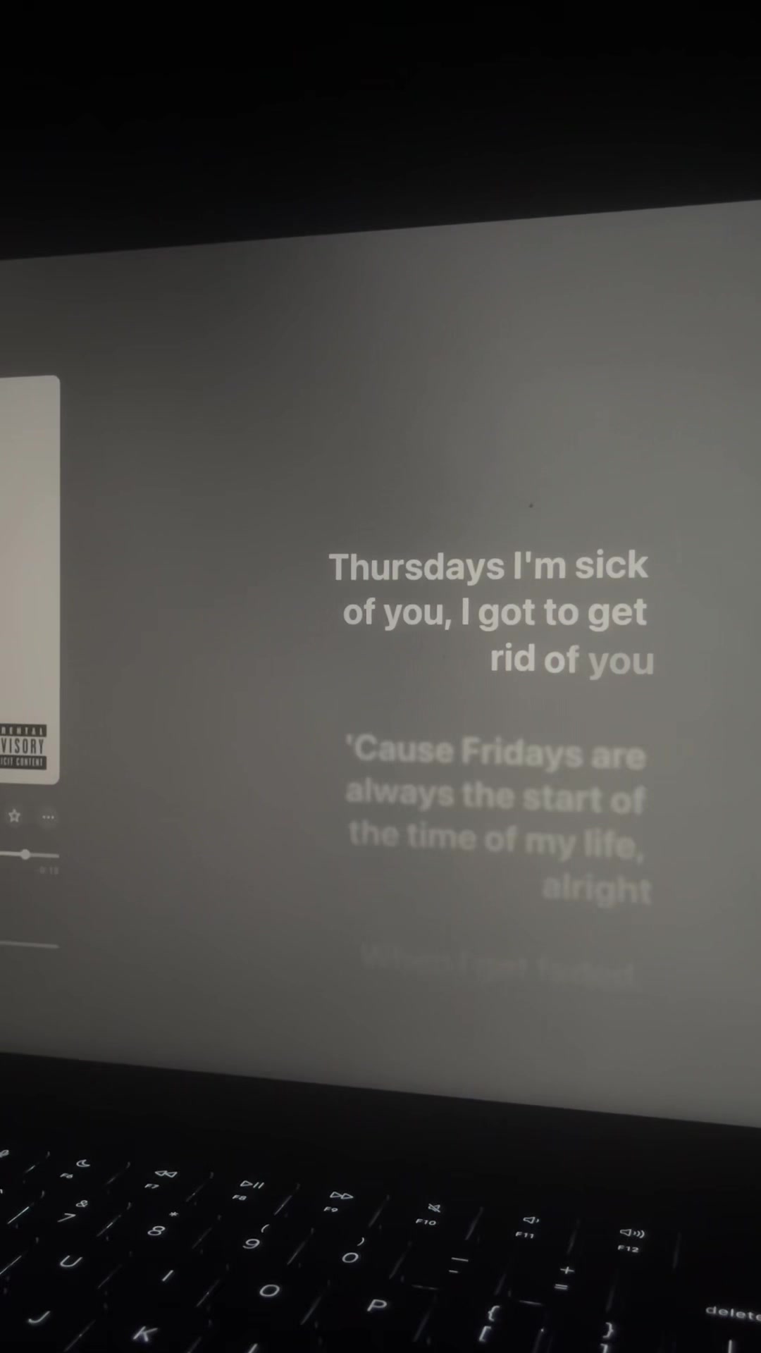 @🎧