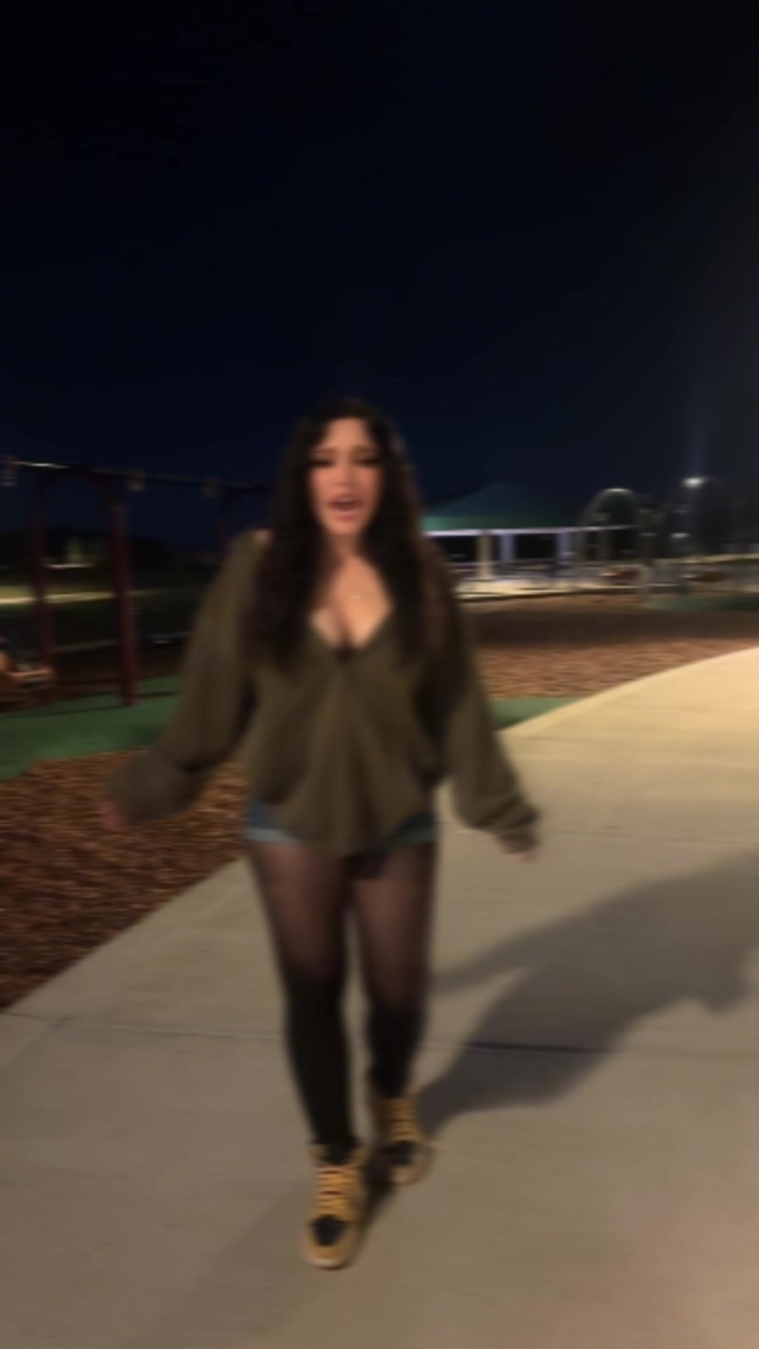 @AveryL