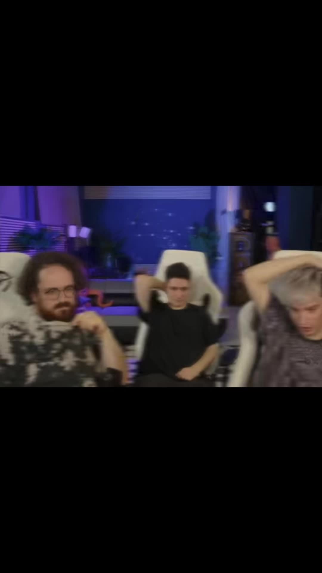 @Dav🔨🔨