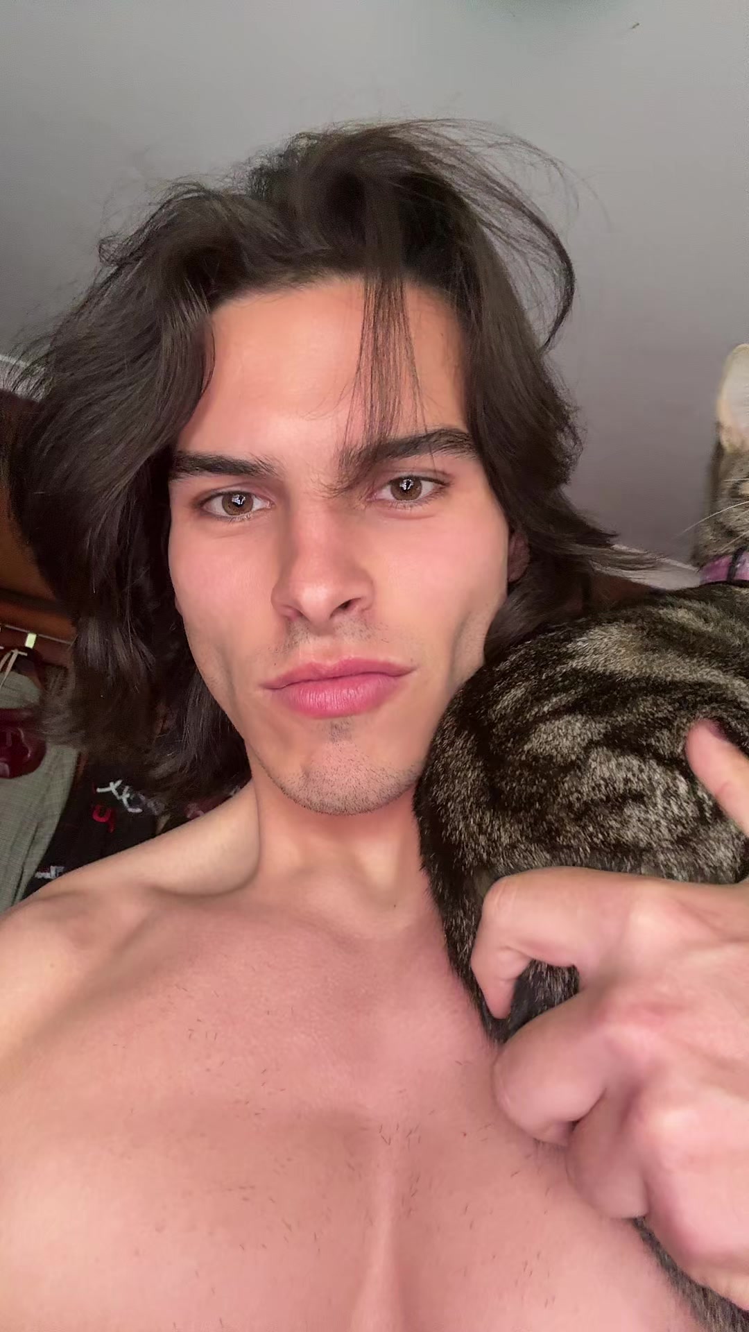 @EnikSuxks