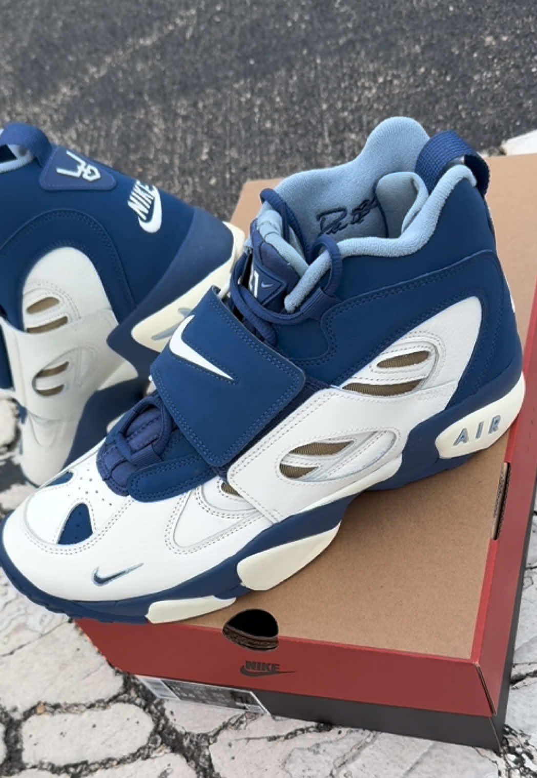 @cbaxkicks