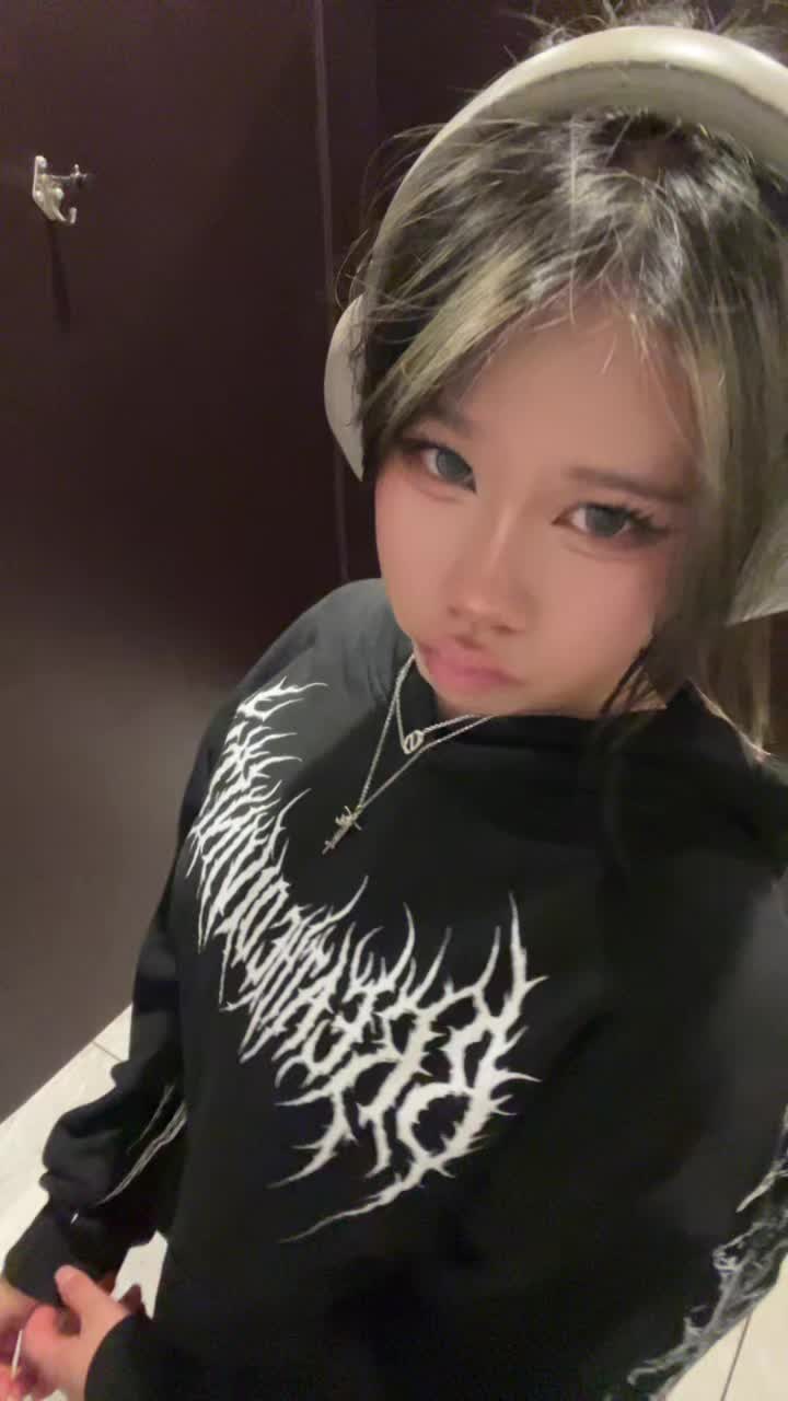 @Christina