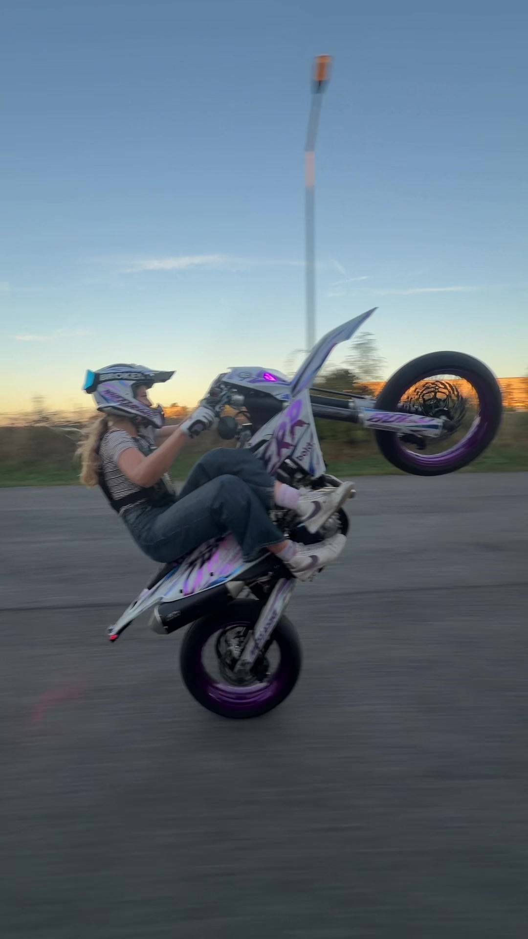 @Wheelie Girl
