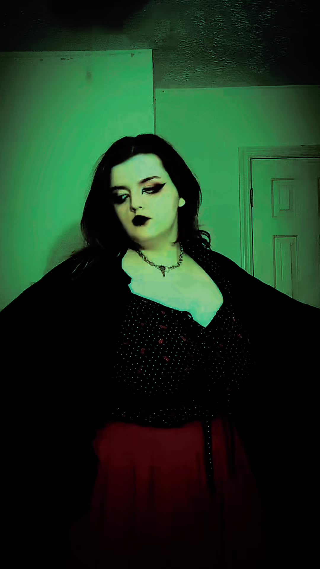@Makeup_Show_Horror_Tell