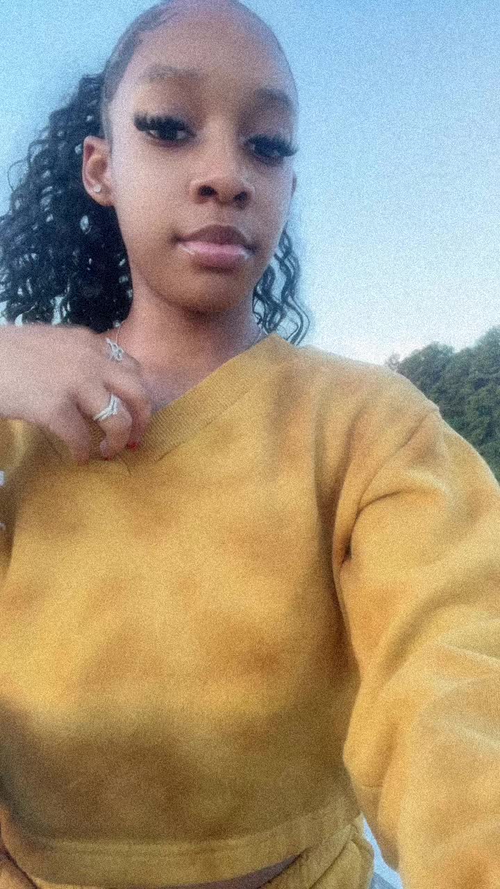 @Kaykay🌺.