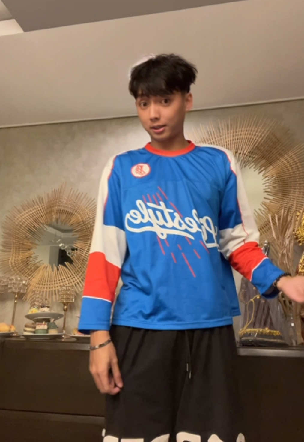 @prettyboyush