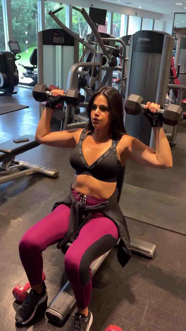 @FAMOSASFAN