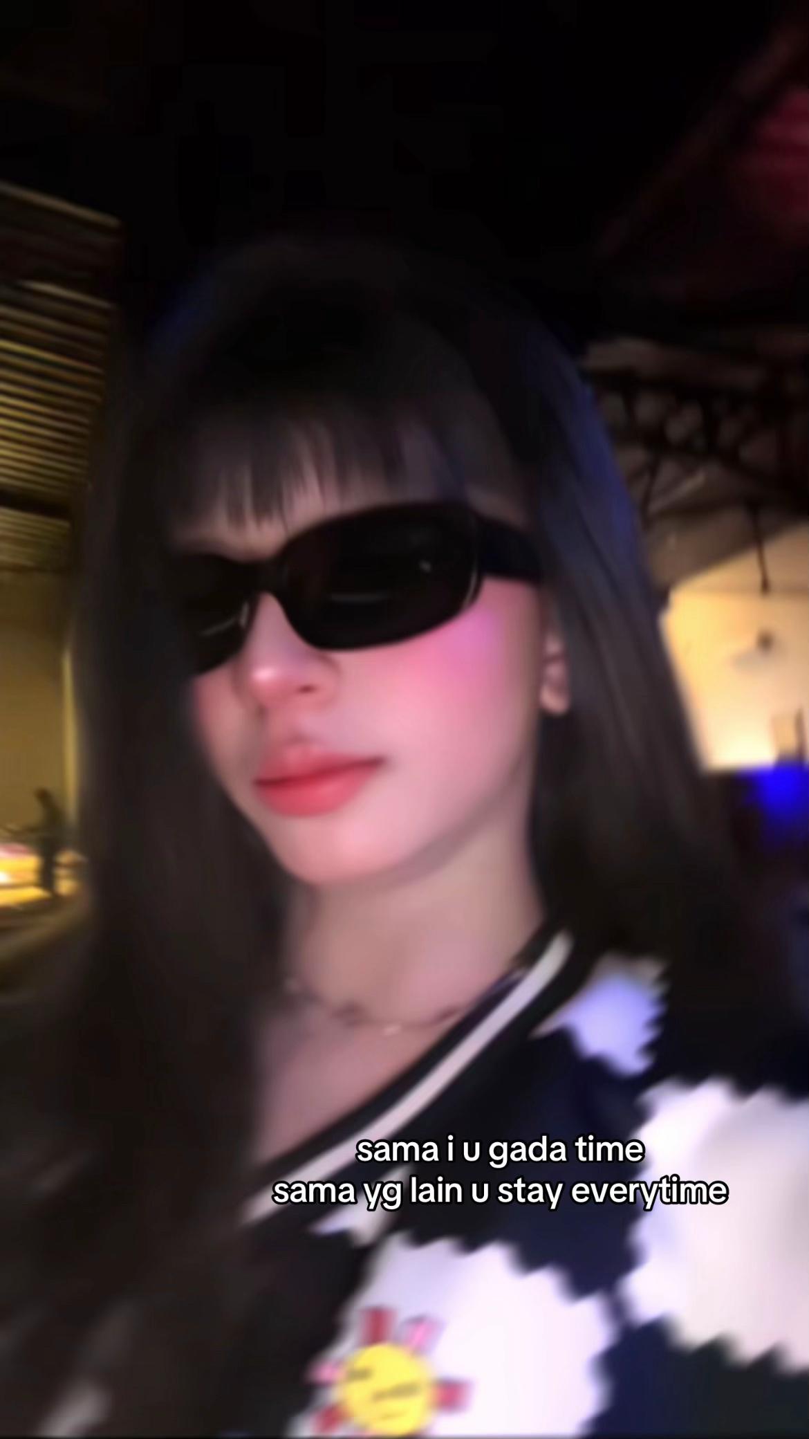 @xREBELZ