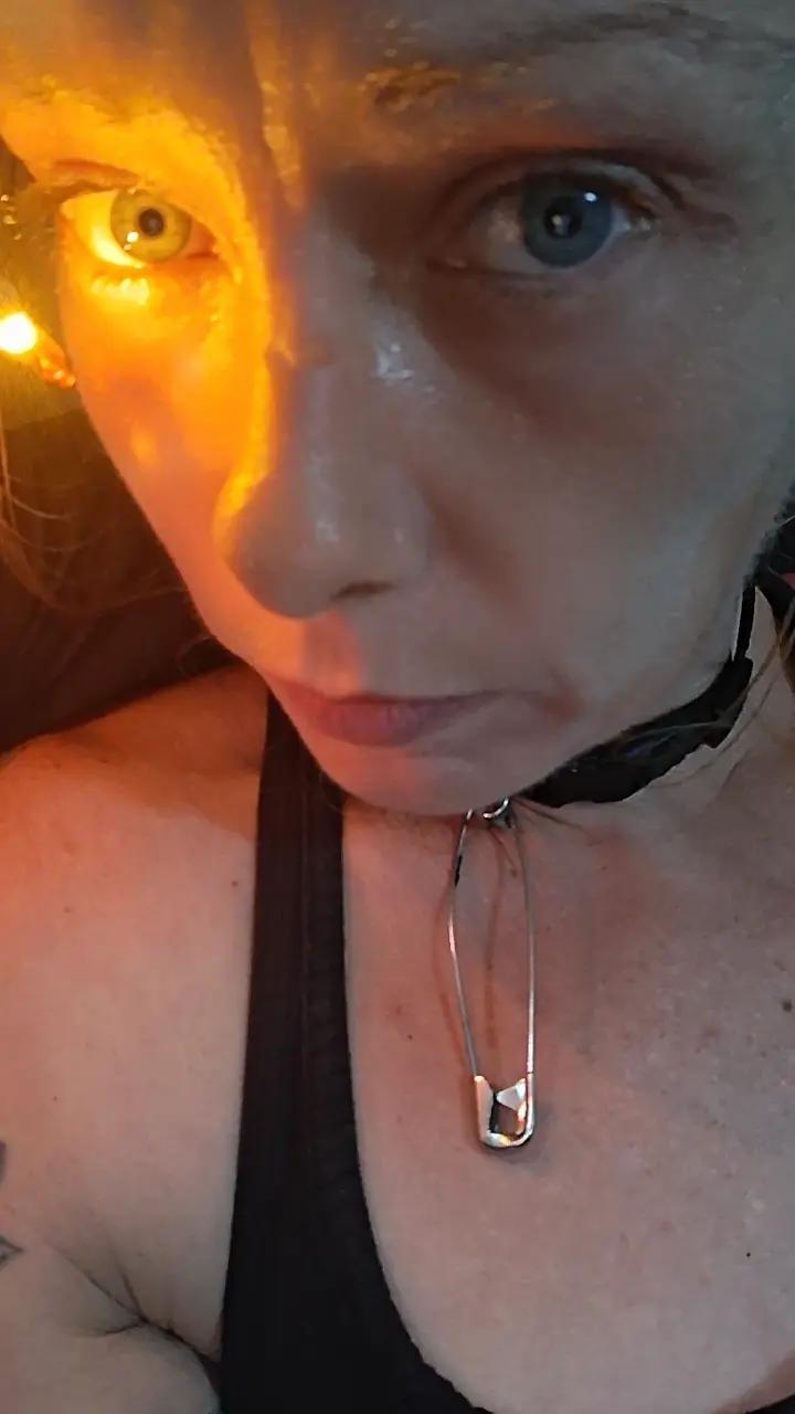 @🧚♂️🧚♀️🧛♂️🧛♀️🫅👸