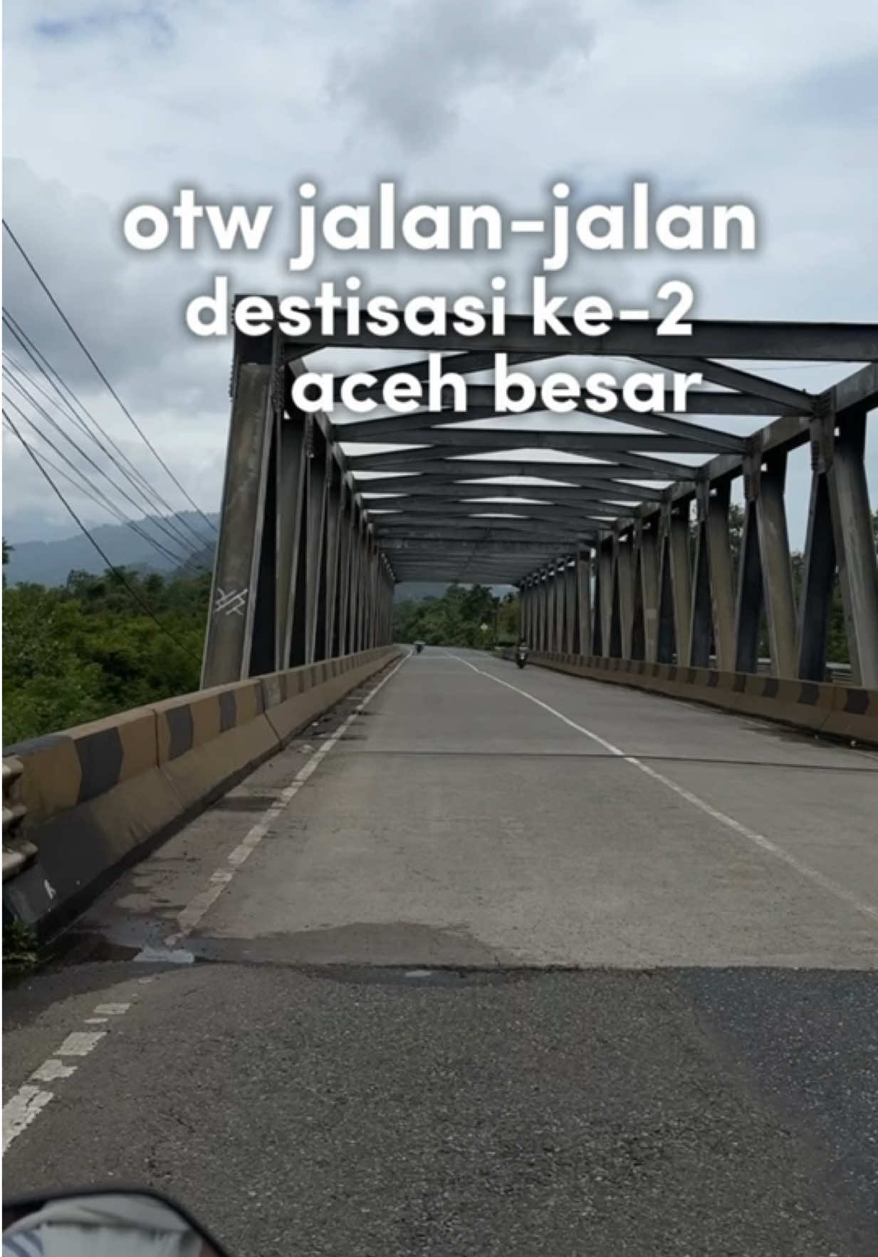 @suka review tempat hits