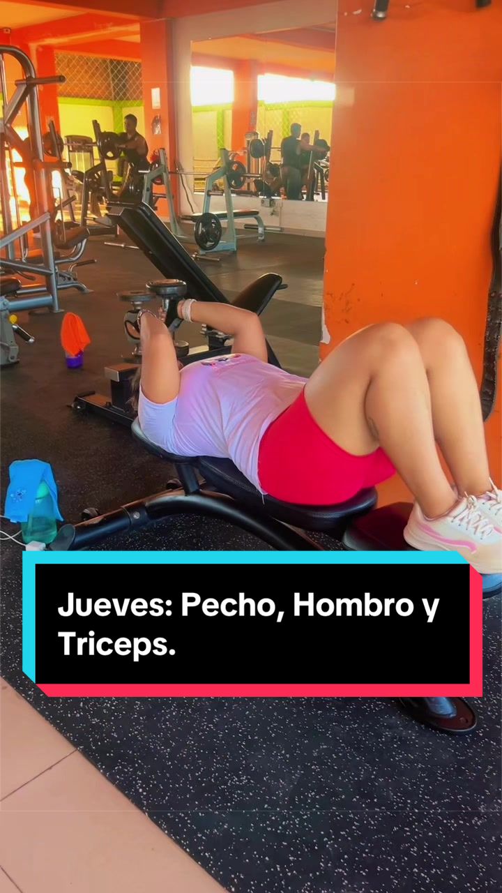 @Mía Gia 🌈🩷💜