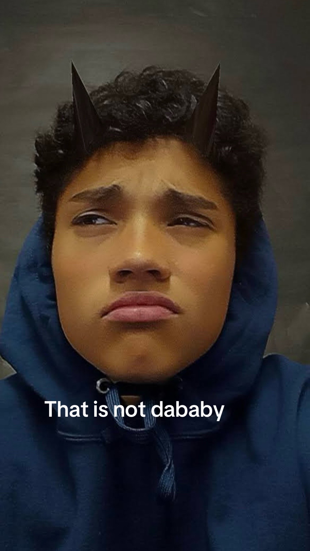 @🐰