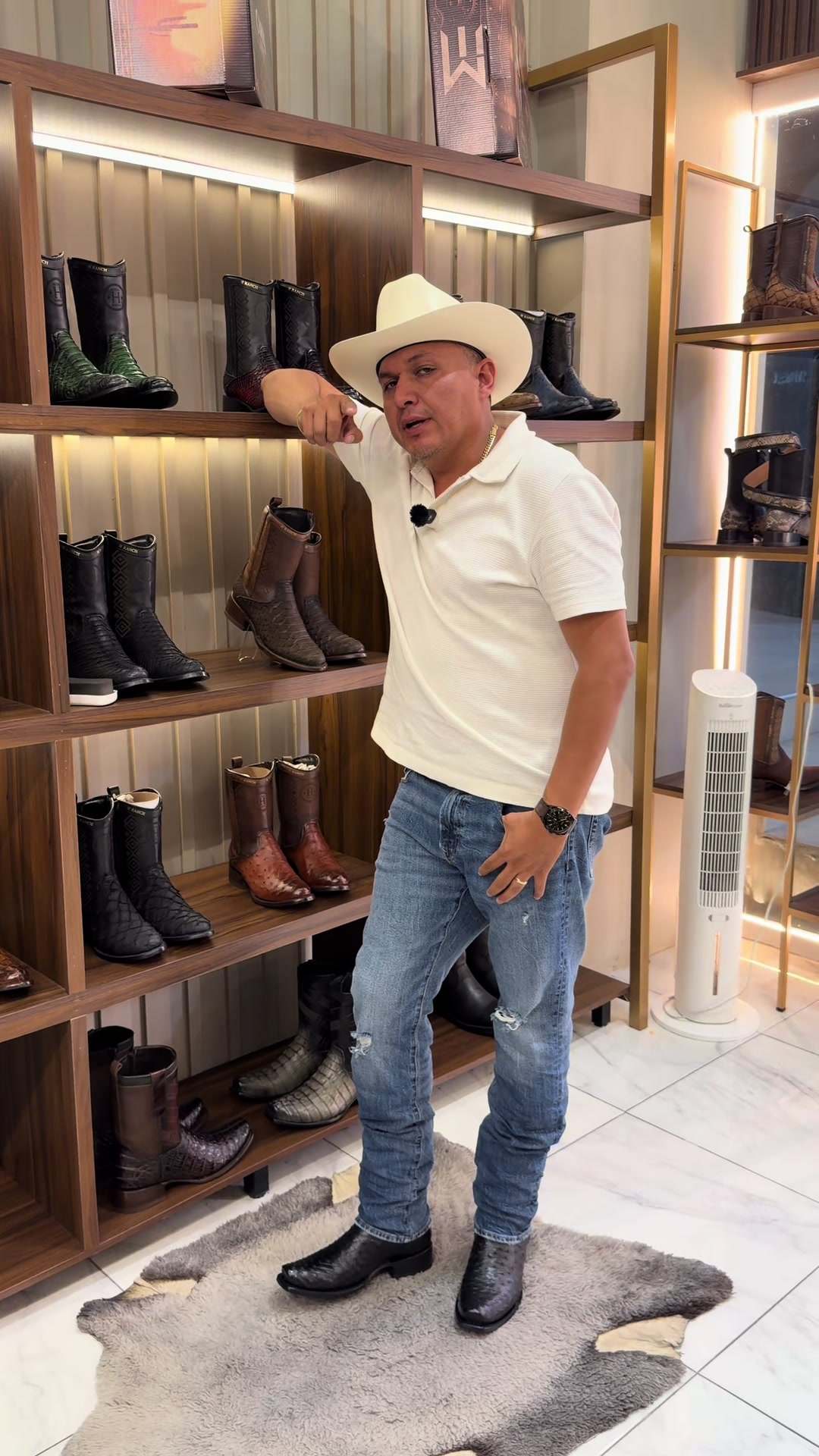@Botas H Ranch