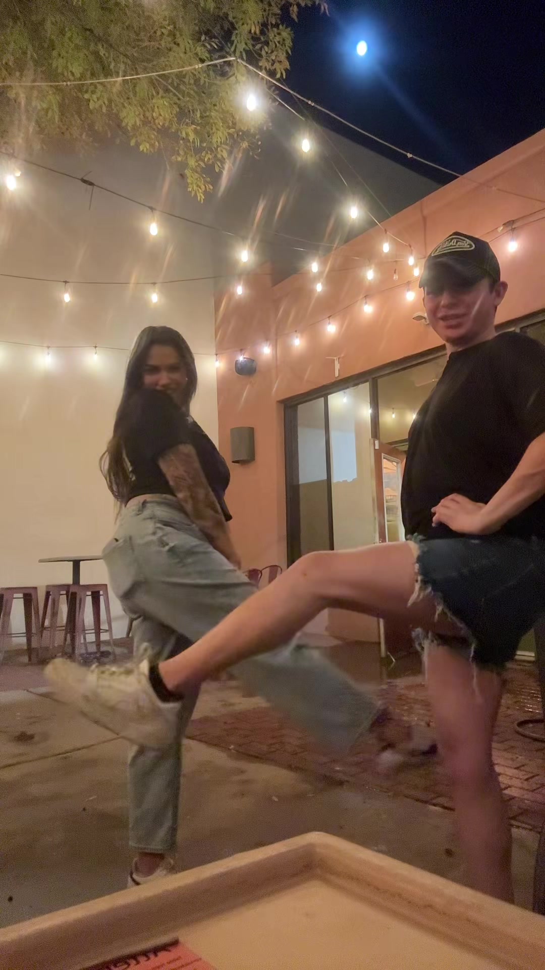 @Toe Knee