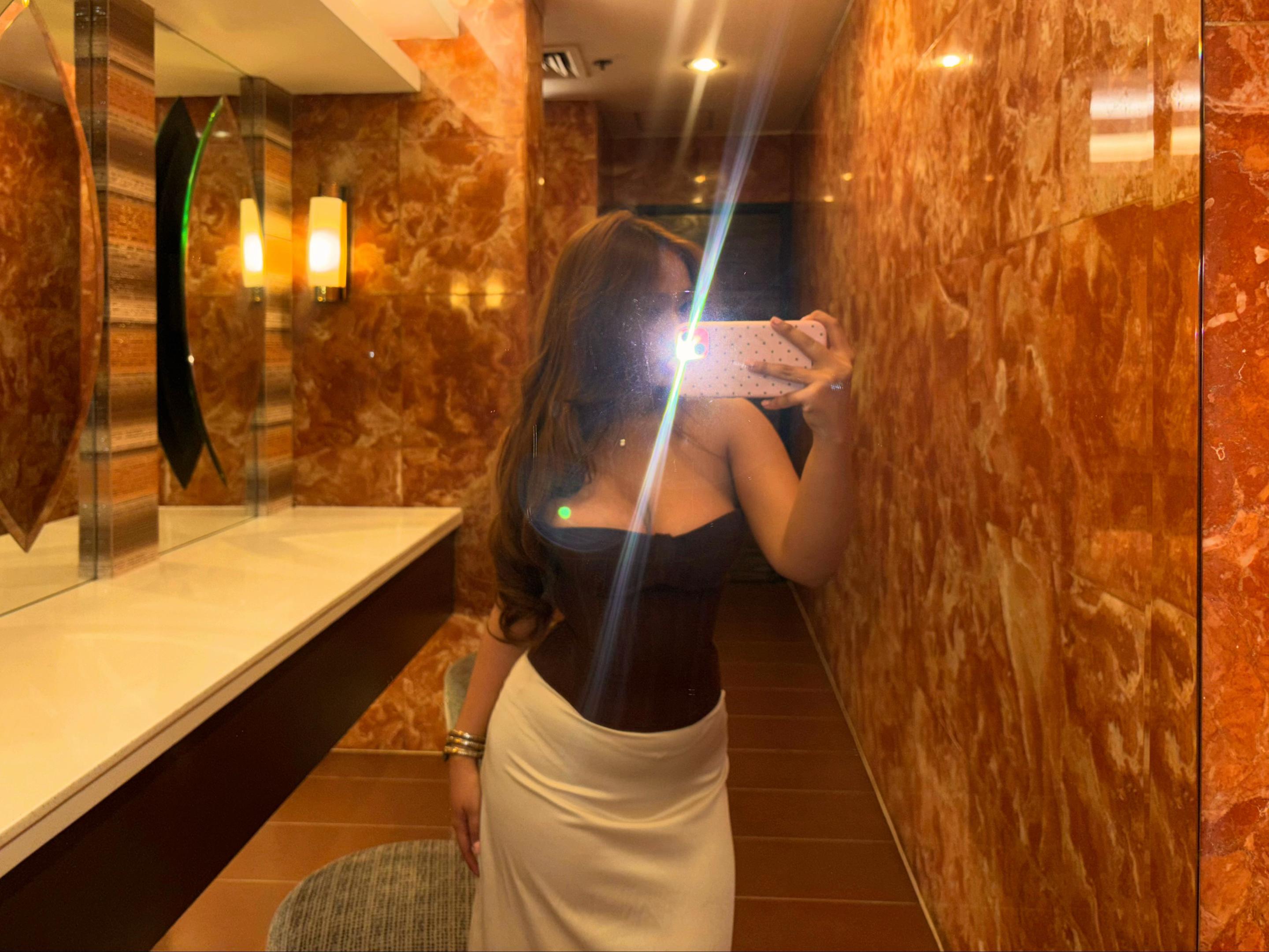 @@angeliqvn on ig