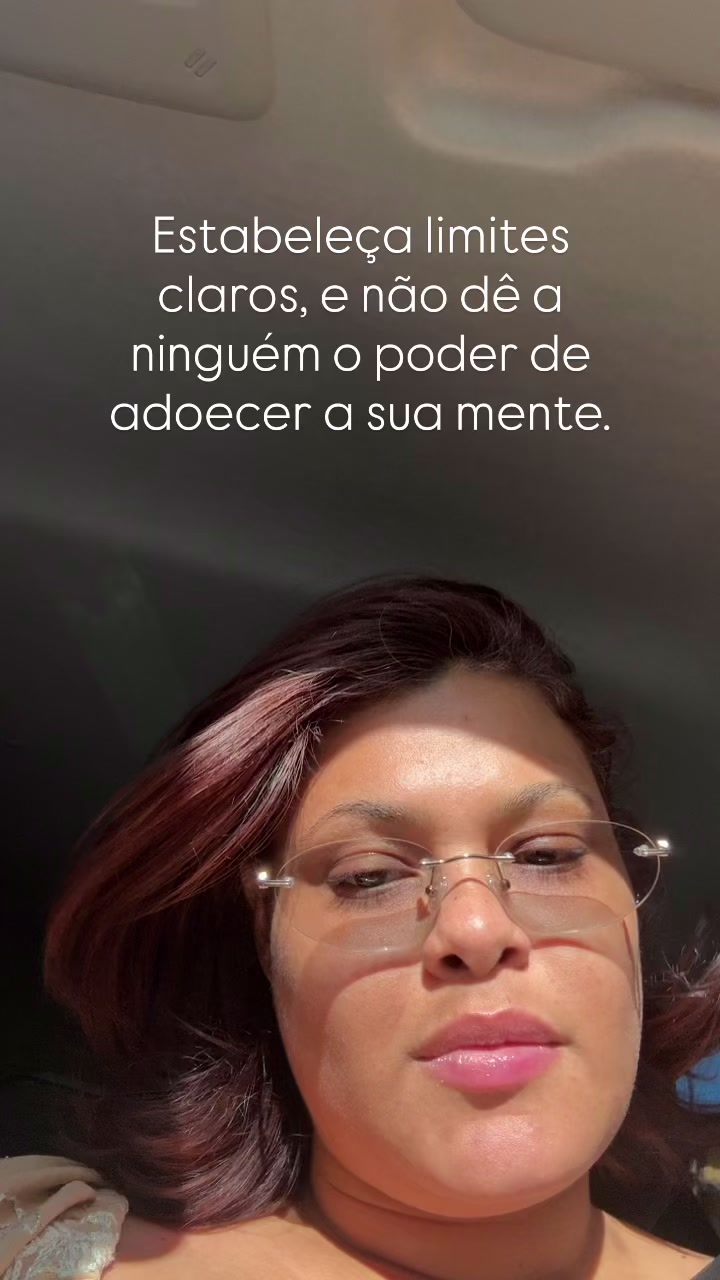 @Cyntia Fernanda - Amputada