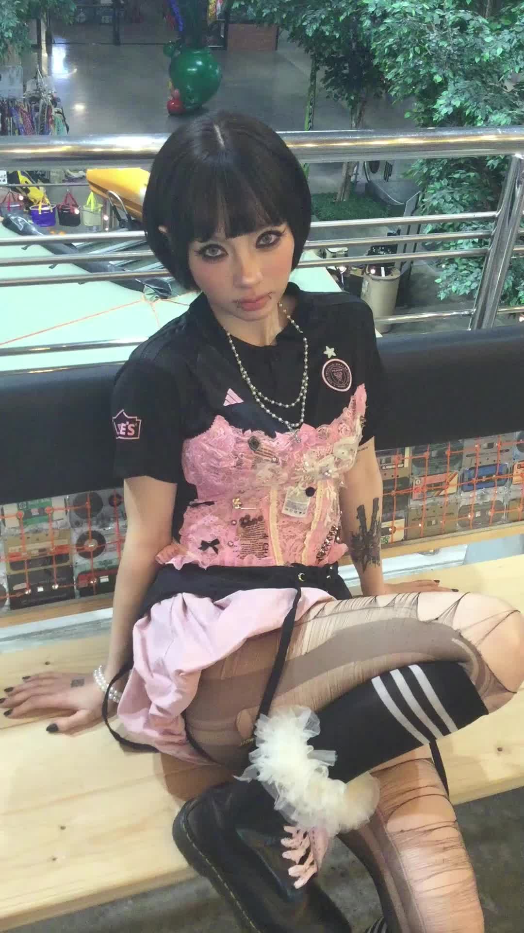 @JENÉ