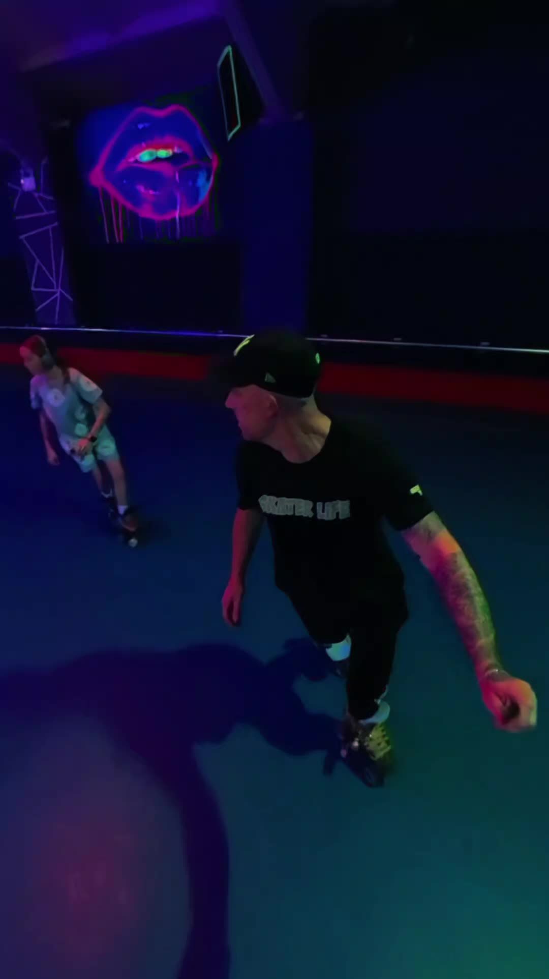 @💚🖤🛼Gazzaonsk8s⛸️🖤💚
