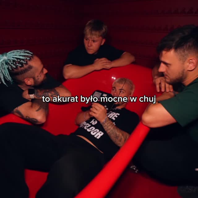 @ℒauruss