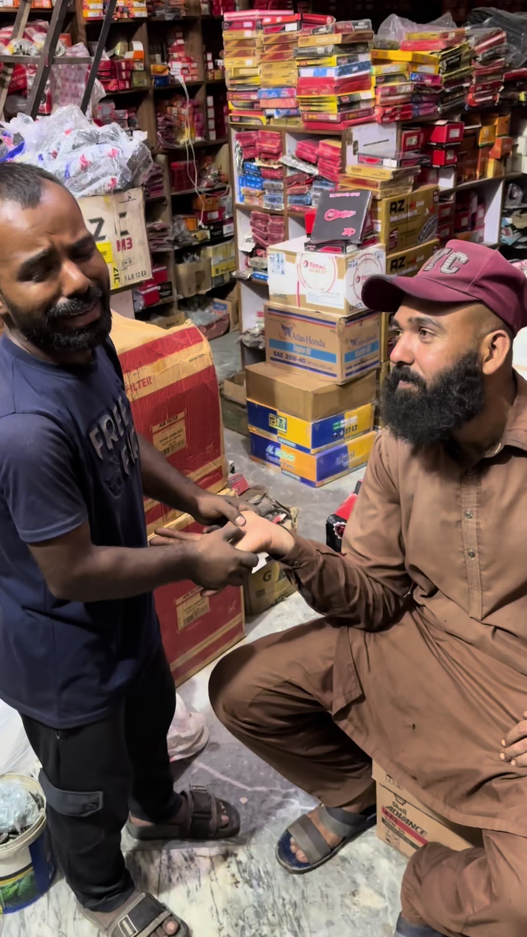 @Chota Don Sialkoti 🏴&zwj;☠️🦅