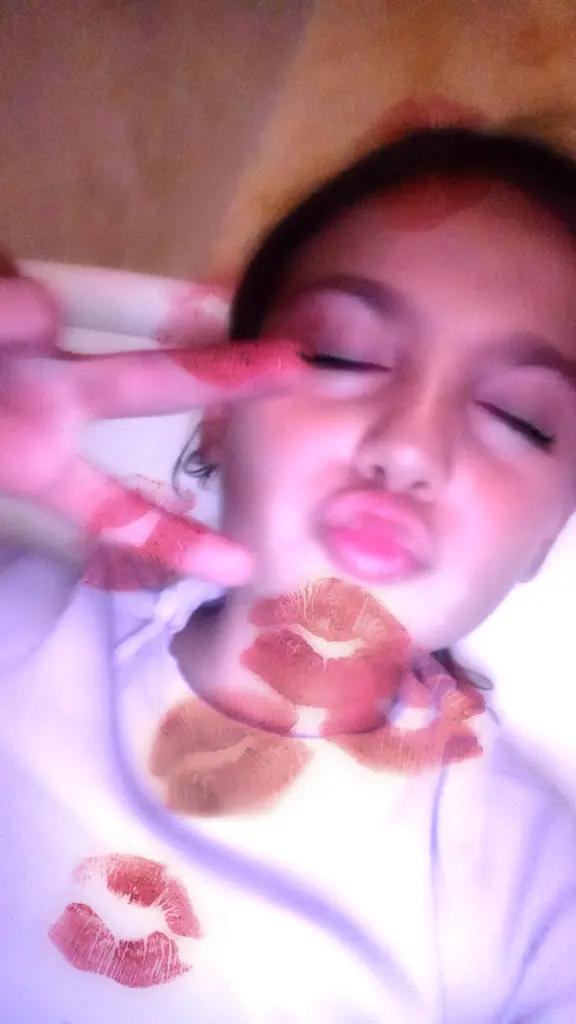 @Chanel8_