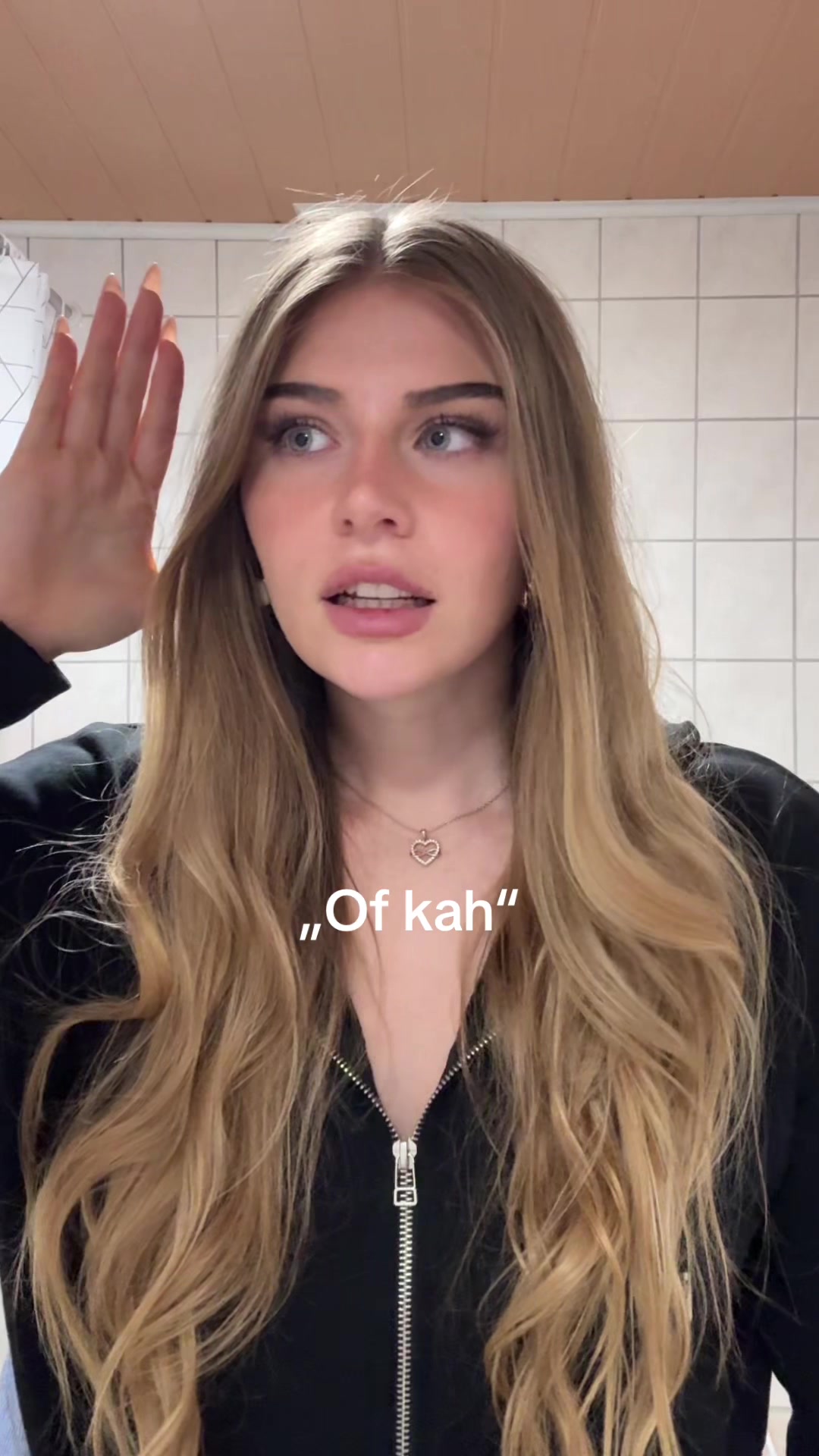 @𝐋𝐚𝐞 𝐋𝐚𝐞 🕊