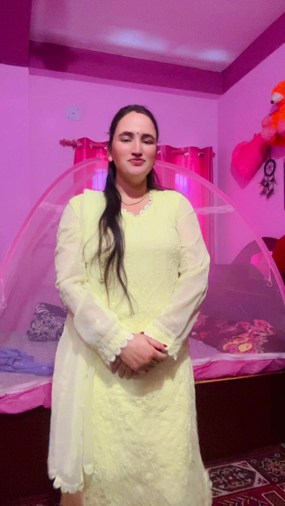 @NISHA OLI❤️