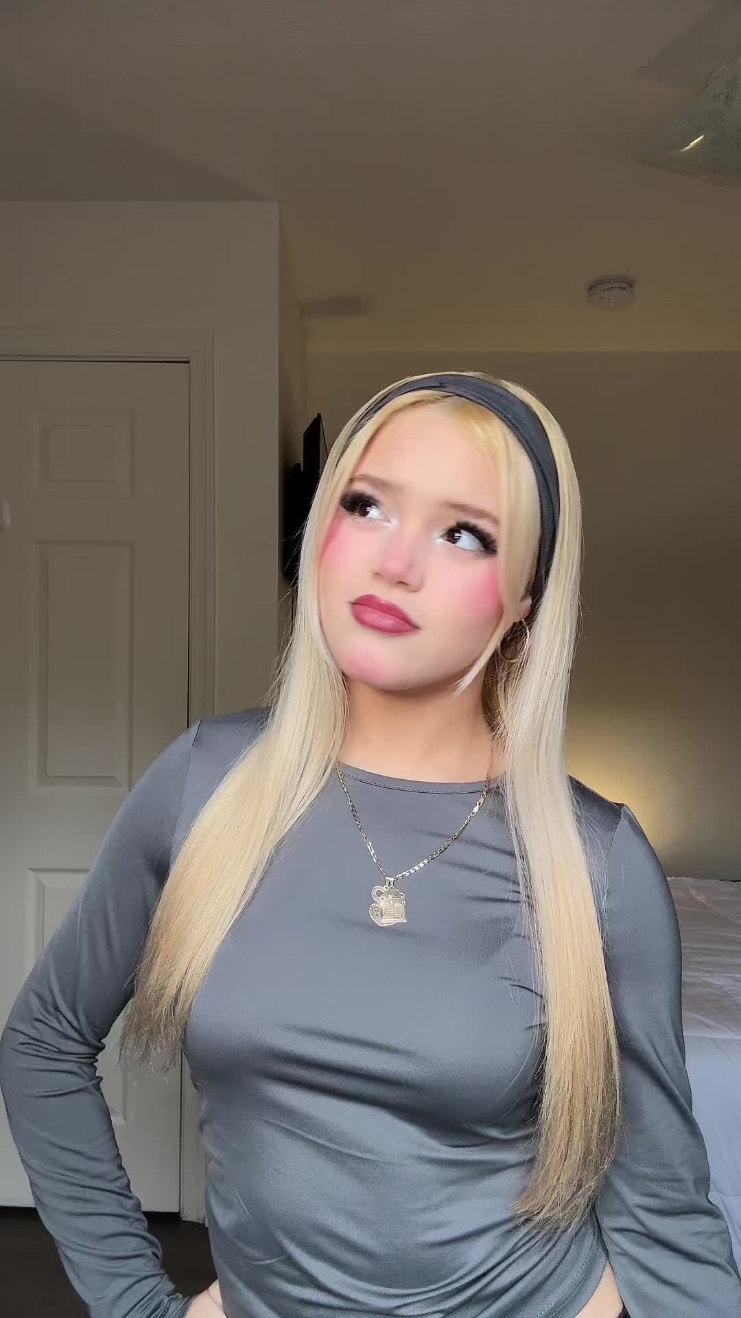 @𝐋𝐈𝐙𝐙𝐈𝐄