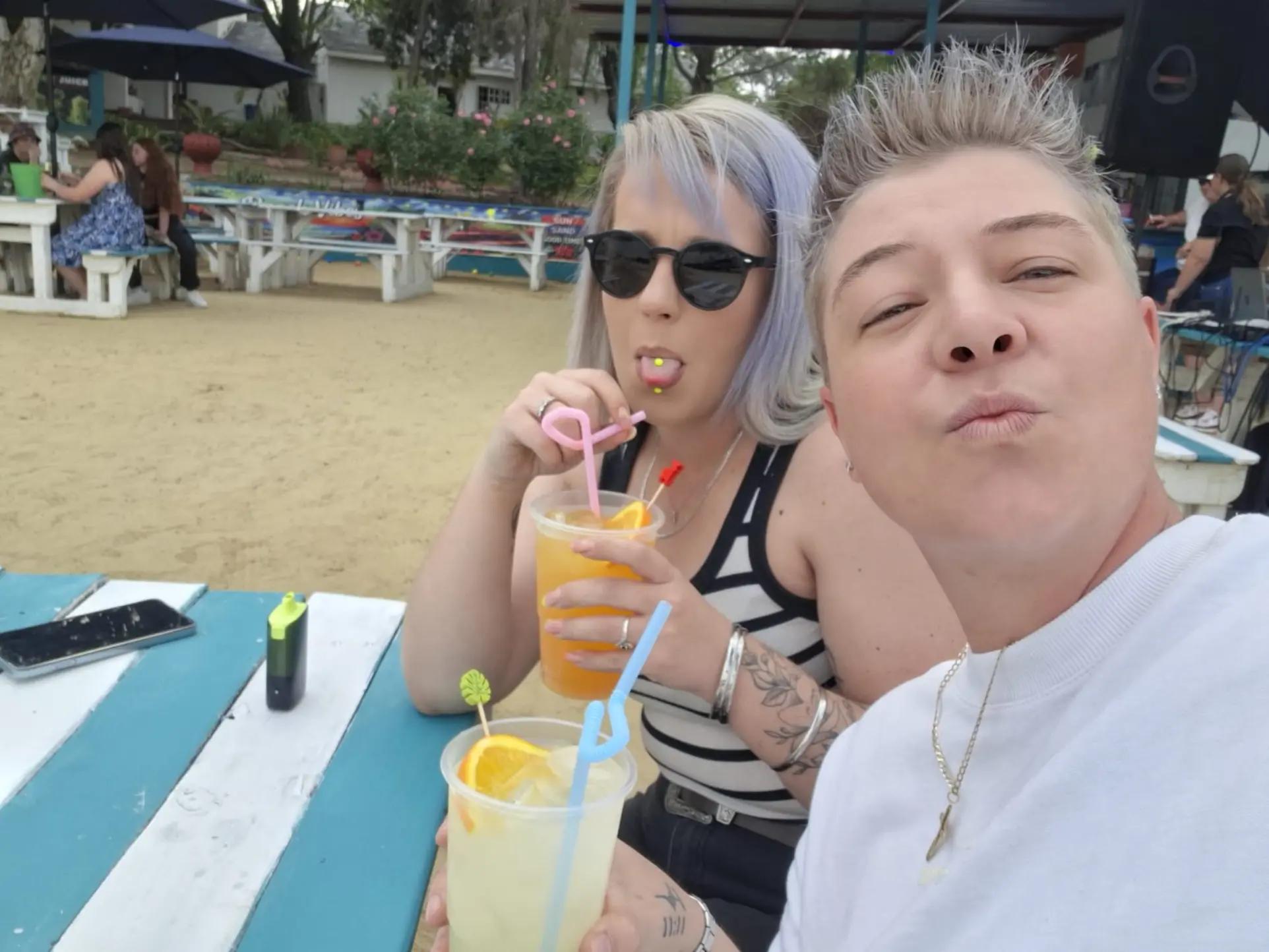 @Abbie🏳️&zwj;🌈