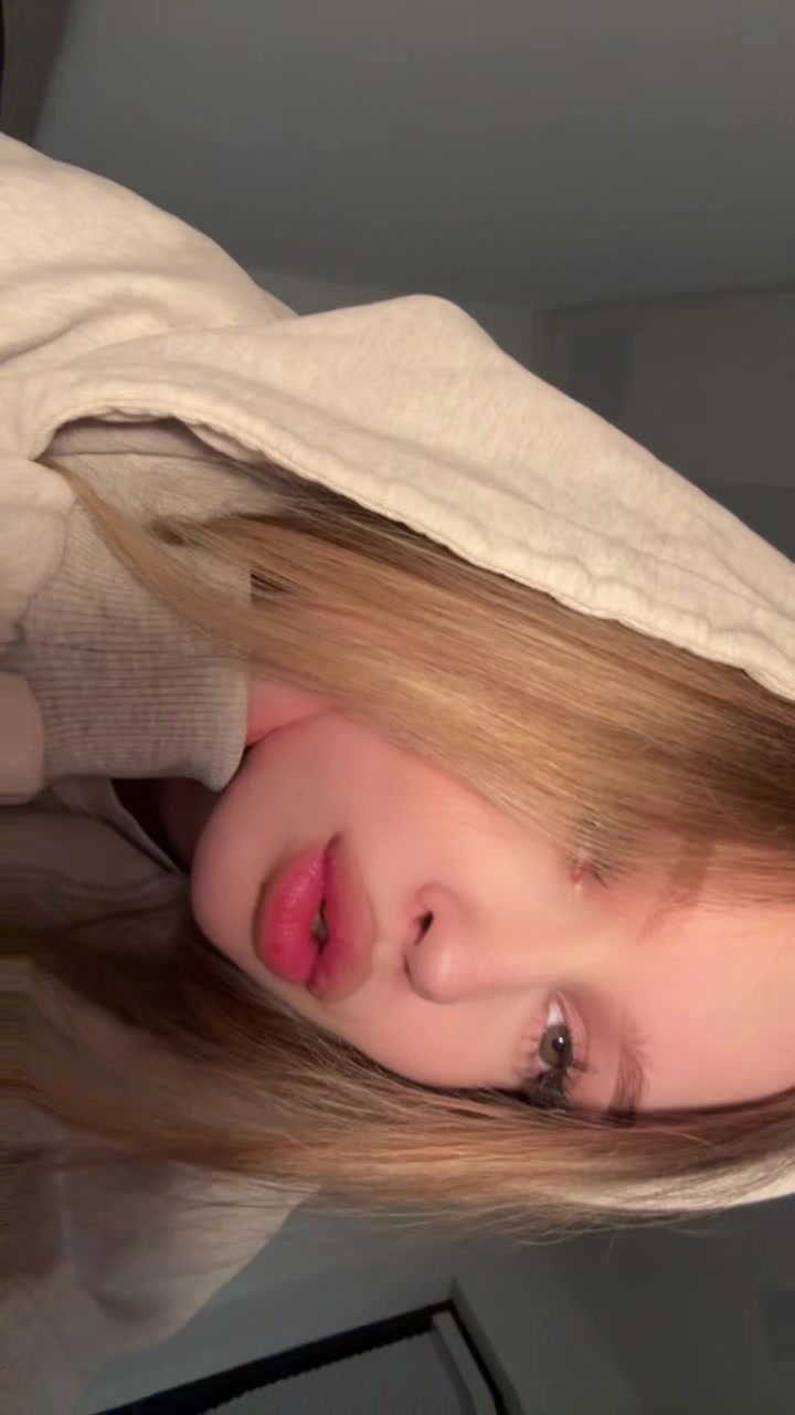 @karina